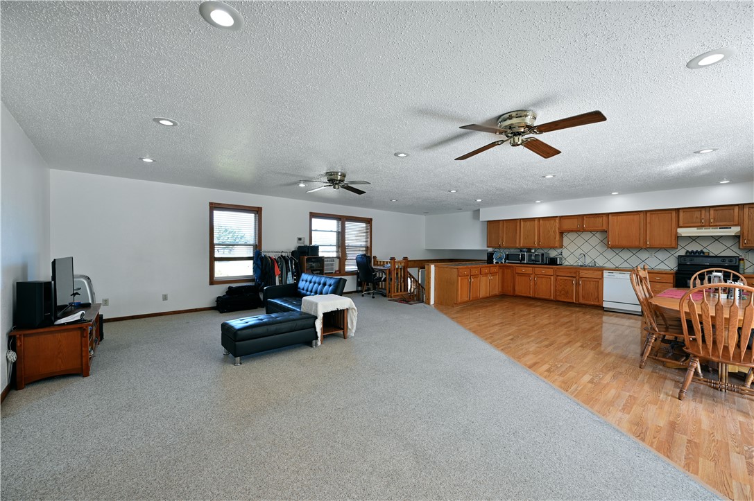 111 Reinhart Drive Property Photo 7