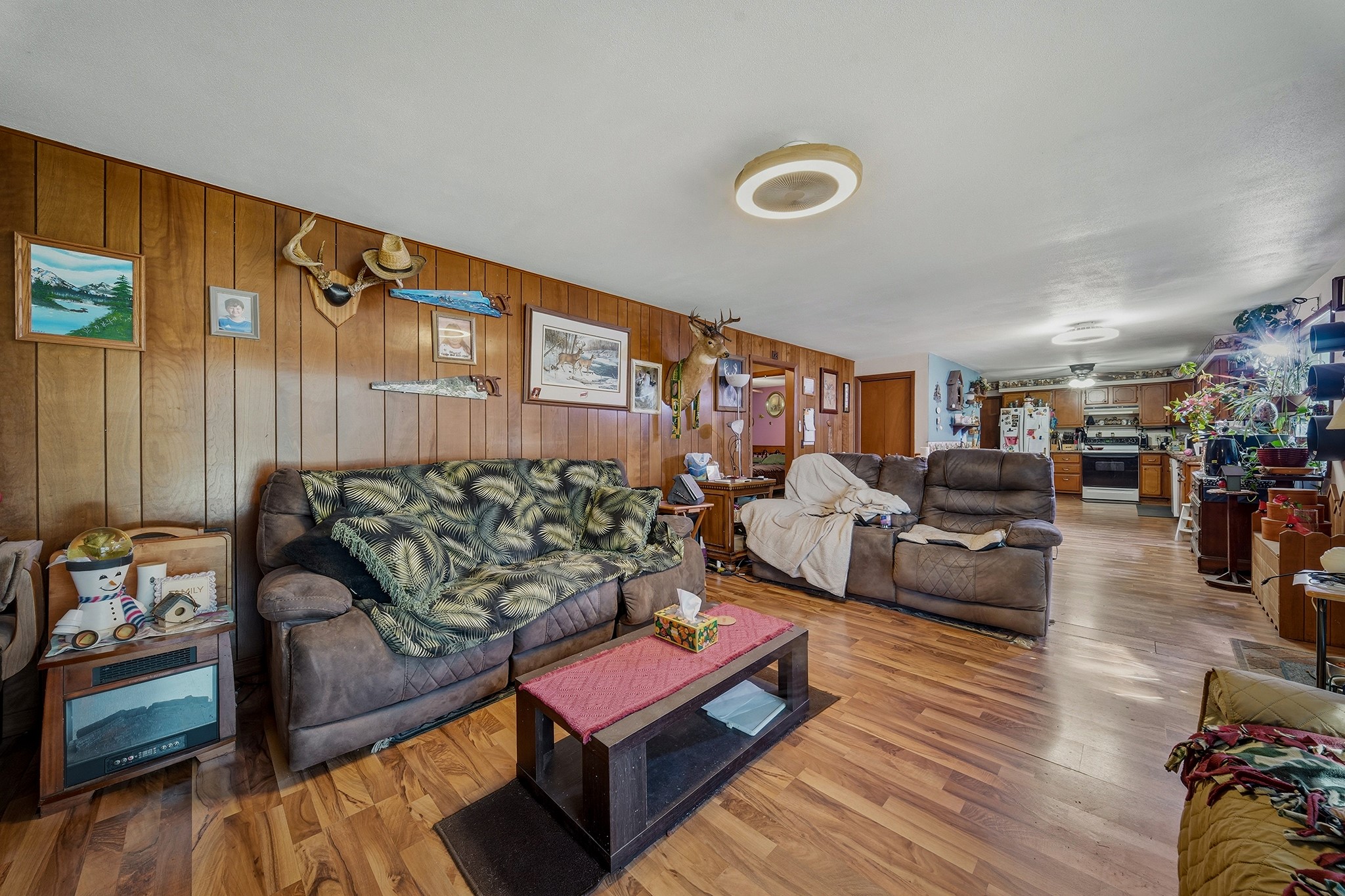 168 S Hoffman Street Property Photo 16