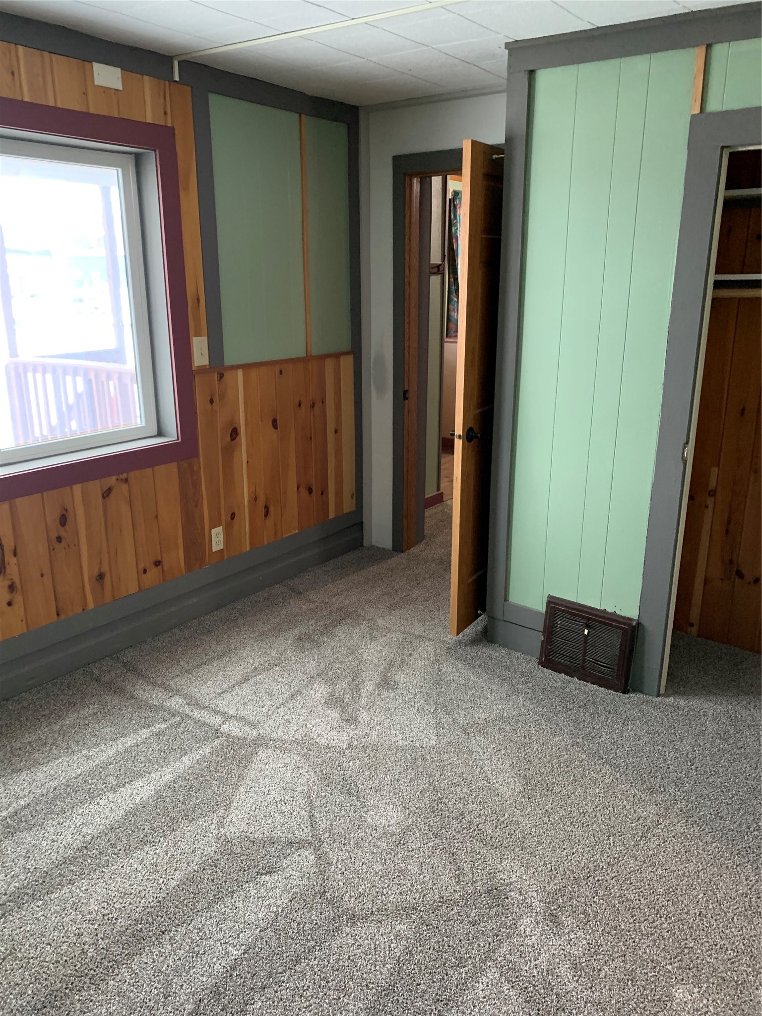 284 1st Street N Property Photo 7