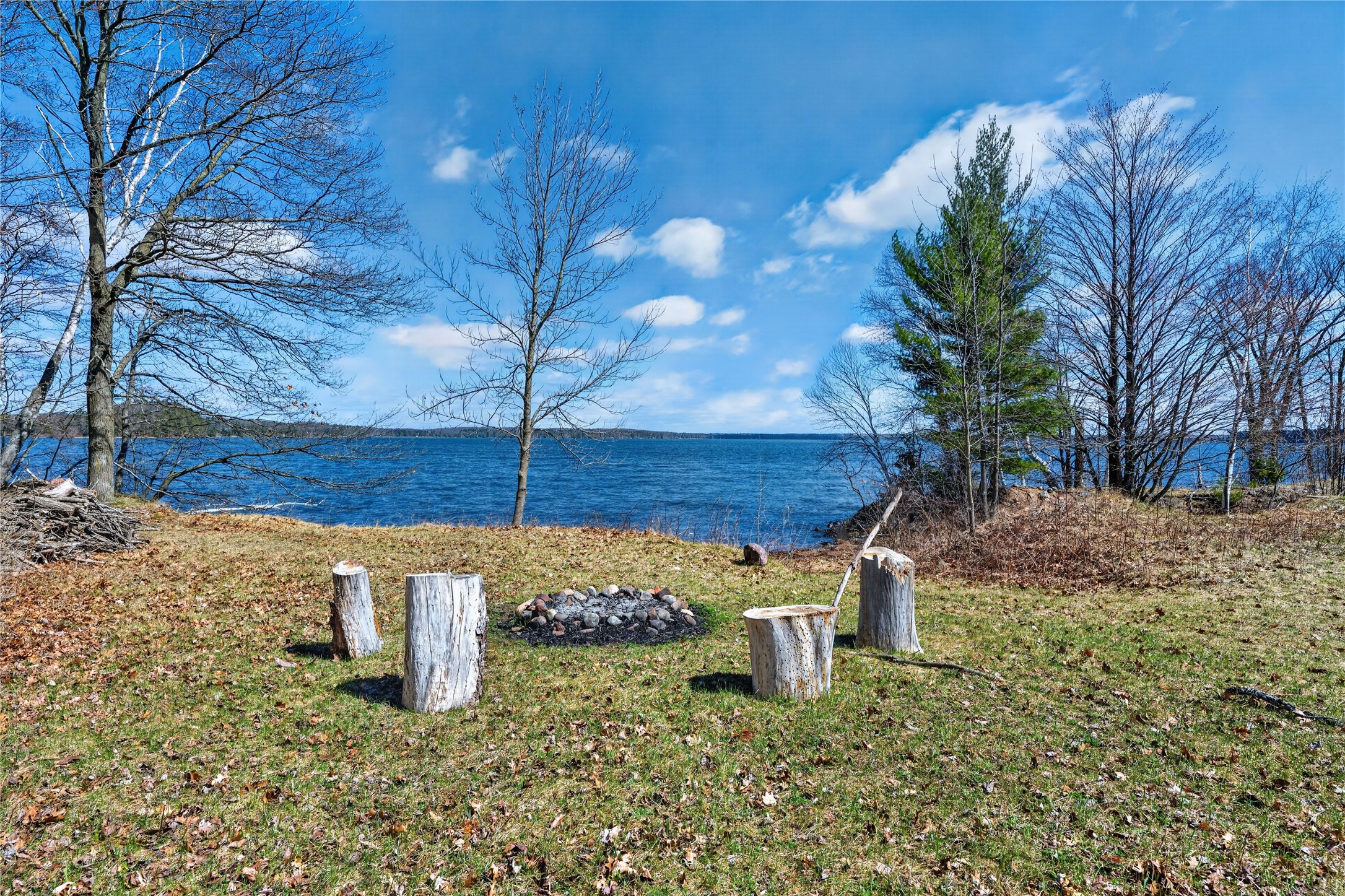 7778n Grindstone Landing Road Property Photo 7