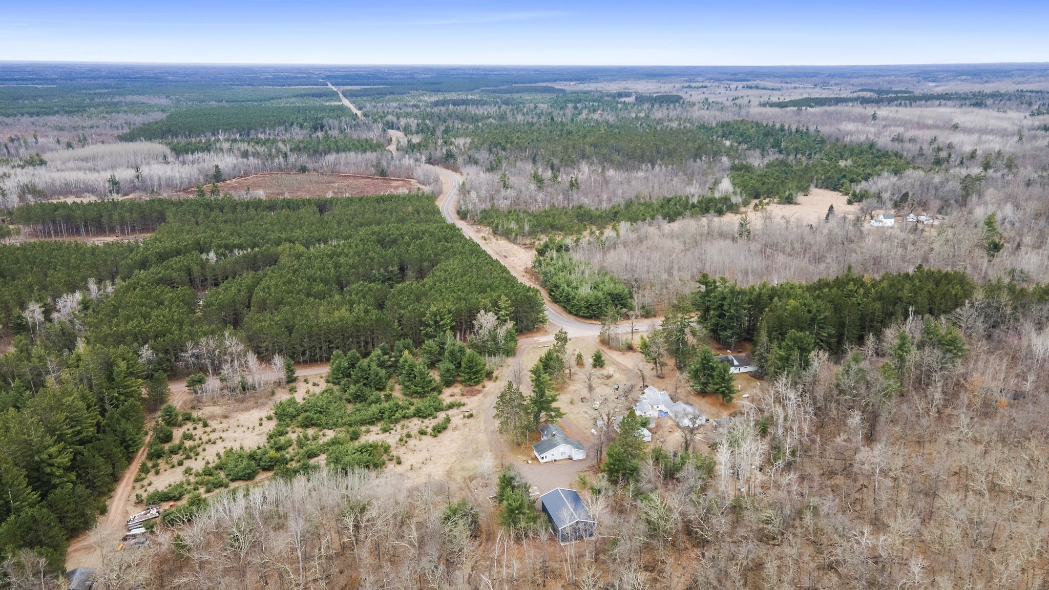 4996 Springbrook Trail Property Photo 6