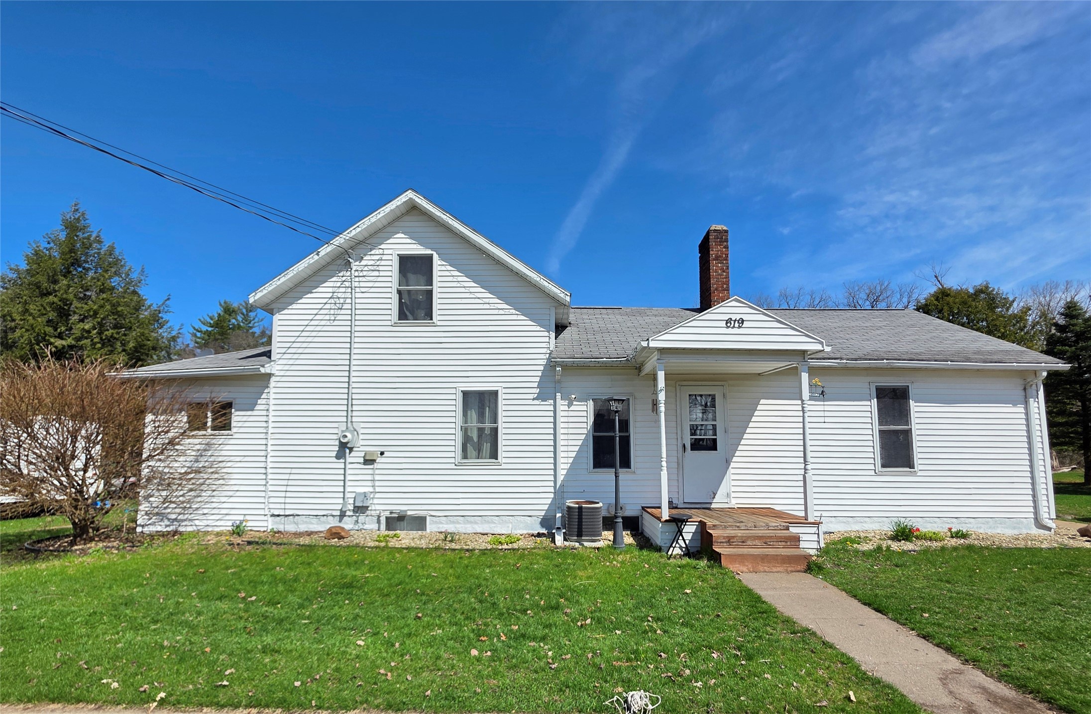 619 W Perkins Street Property Photo 1