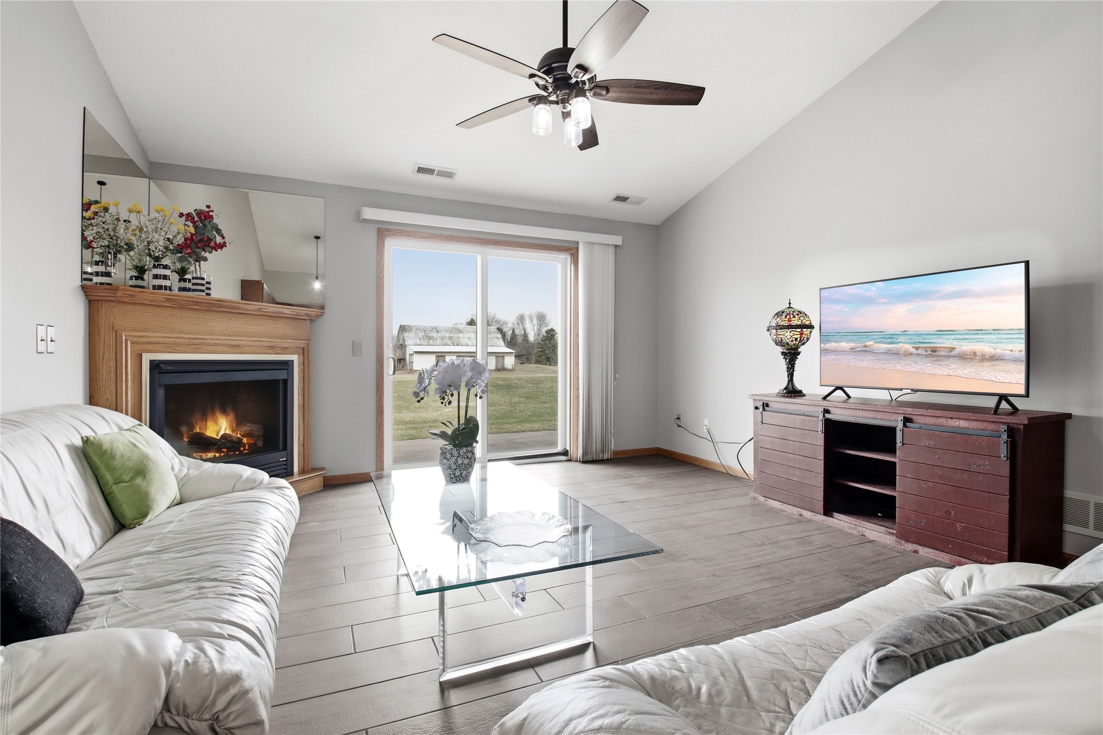 1230 E Orchard Beach Lane A Property Photo 4