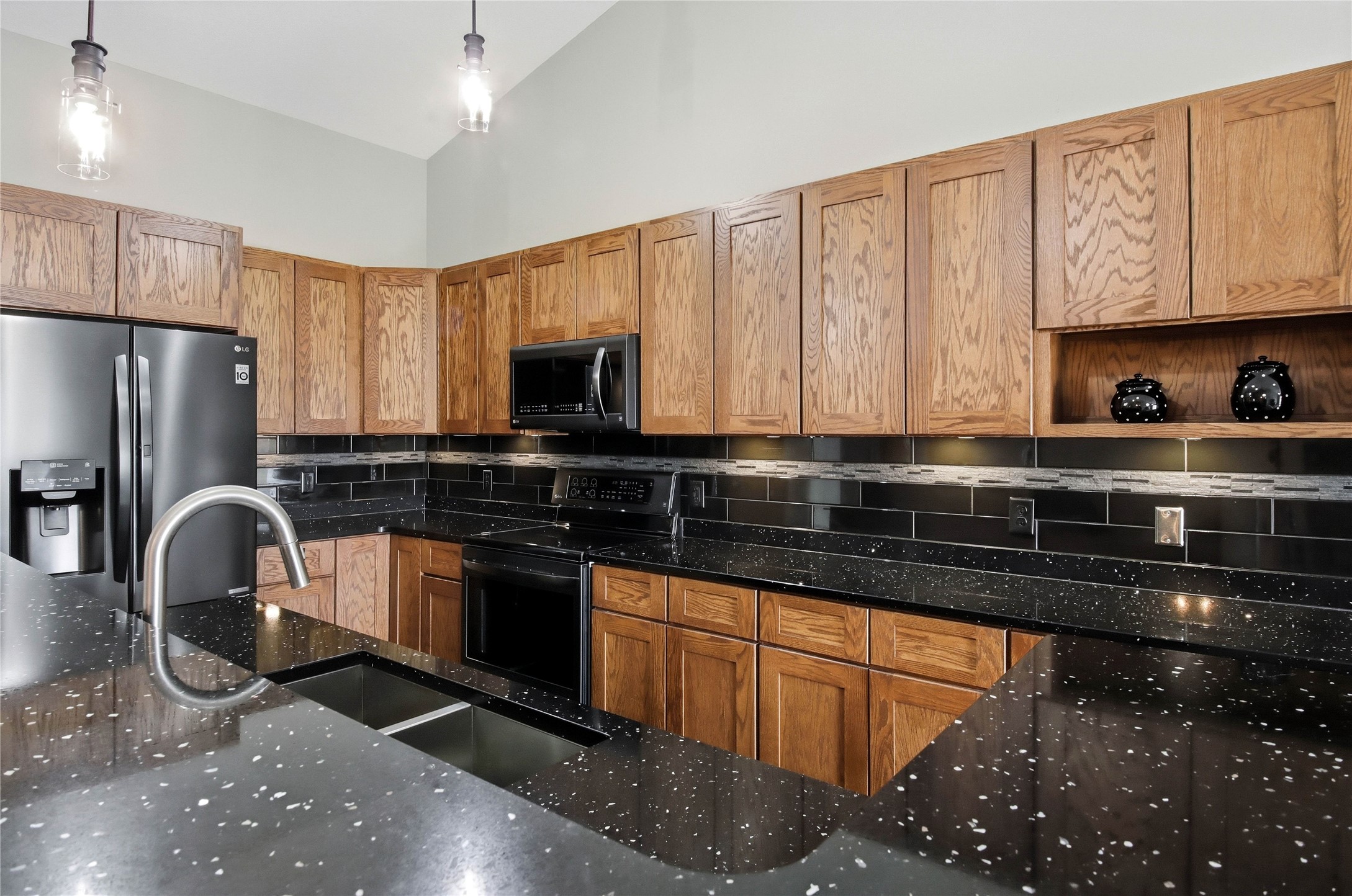 1230 E Orchard Beach Lane A Property Photo 10