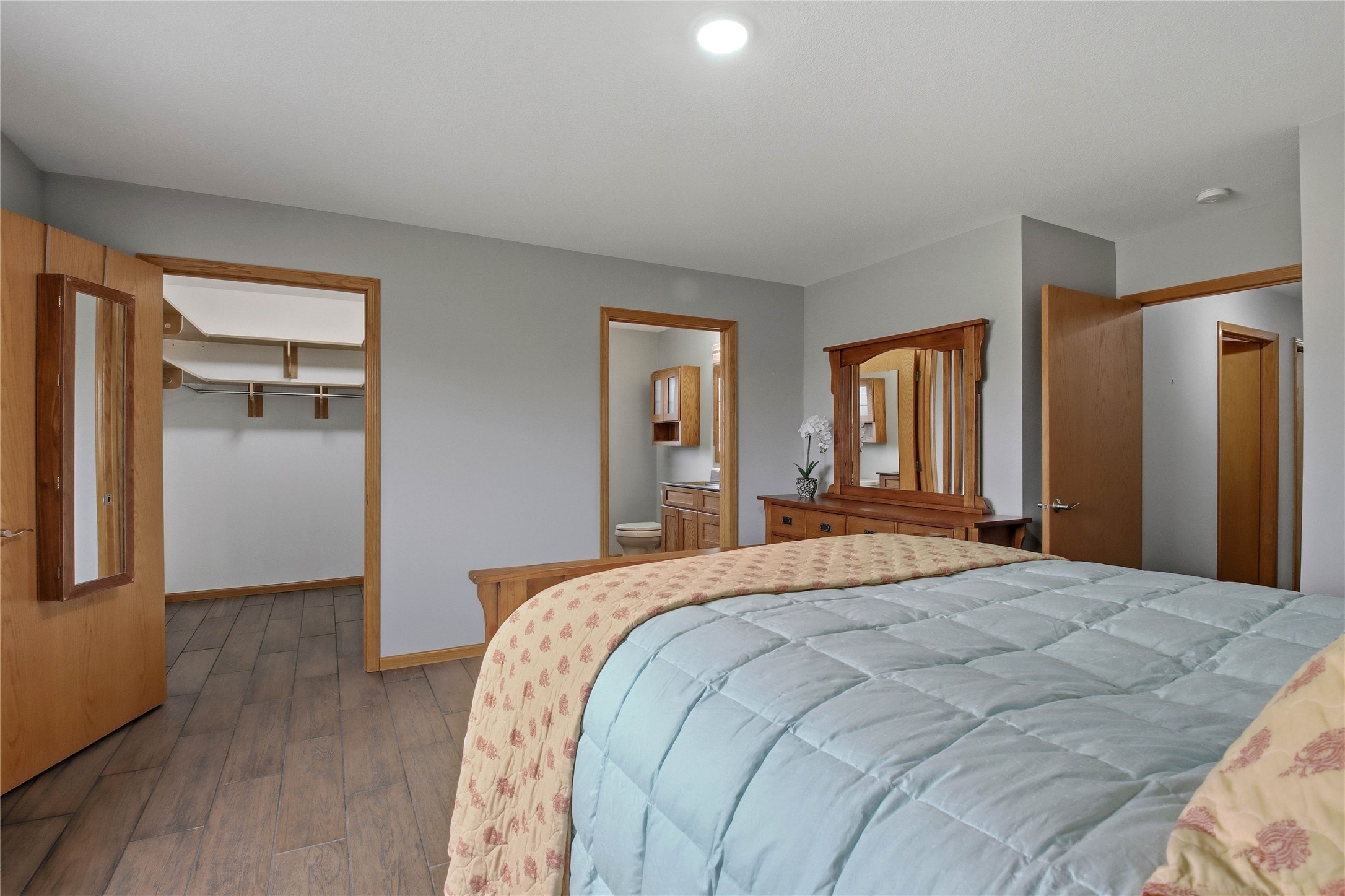 1230 E Orchard Beach Lane A Property Photo 13