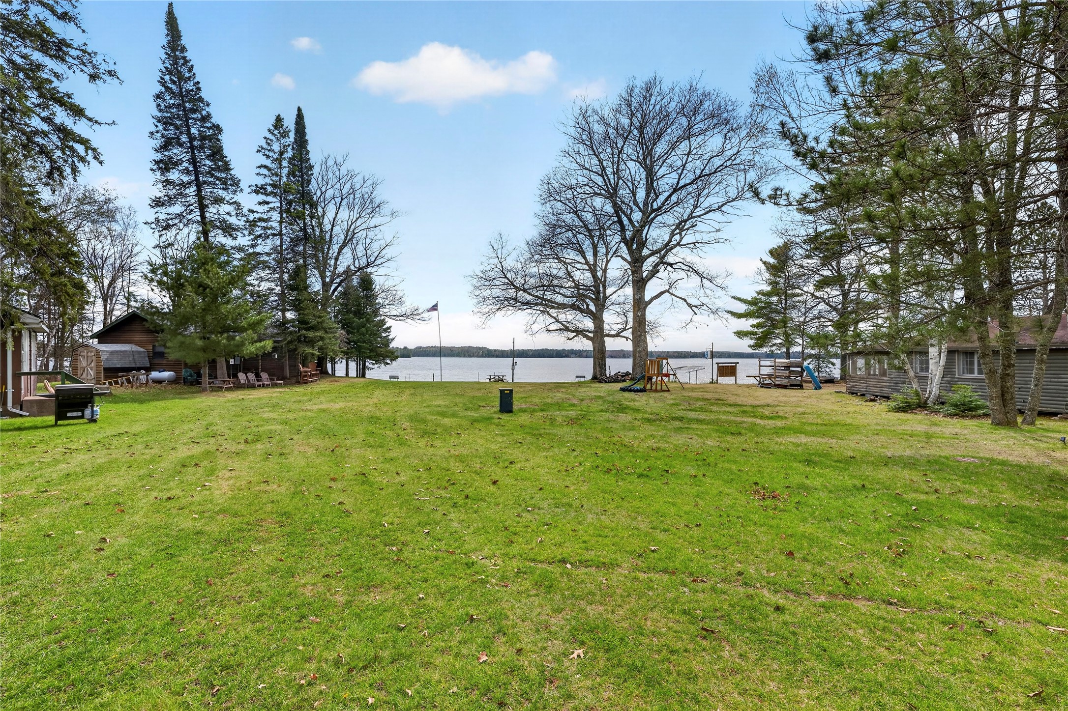 13019n Red Deer Road Property Photo 8