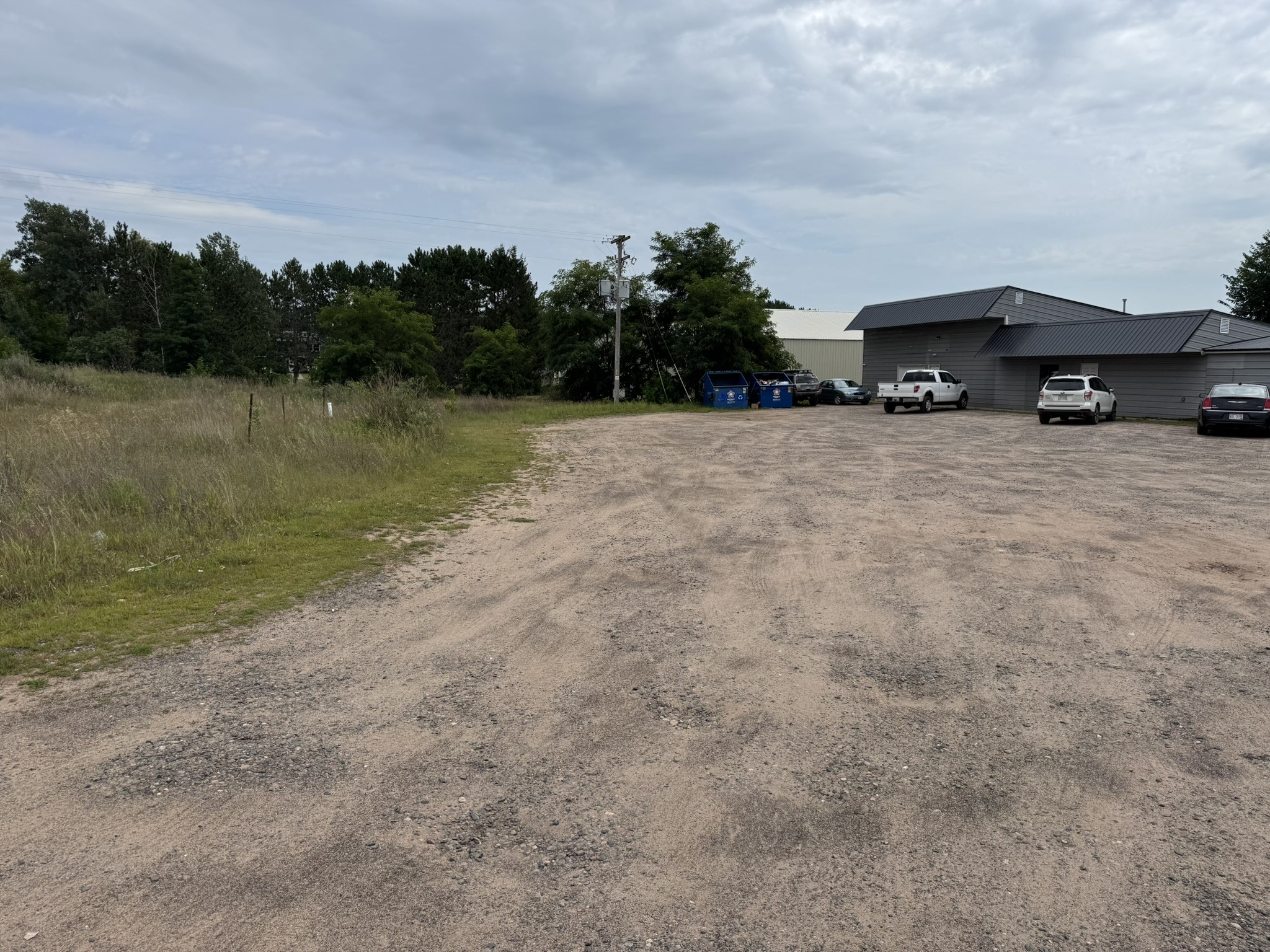 1150 S River Street Property Photo 7