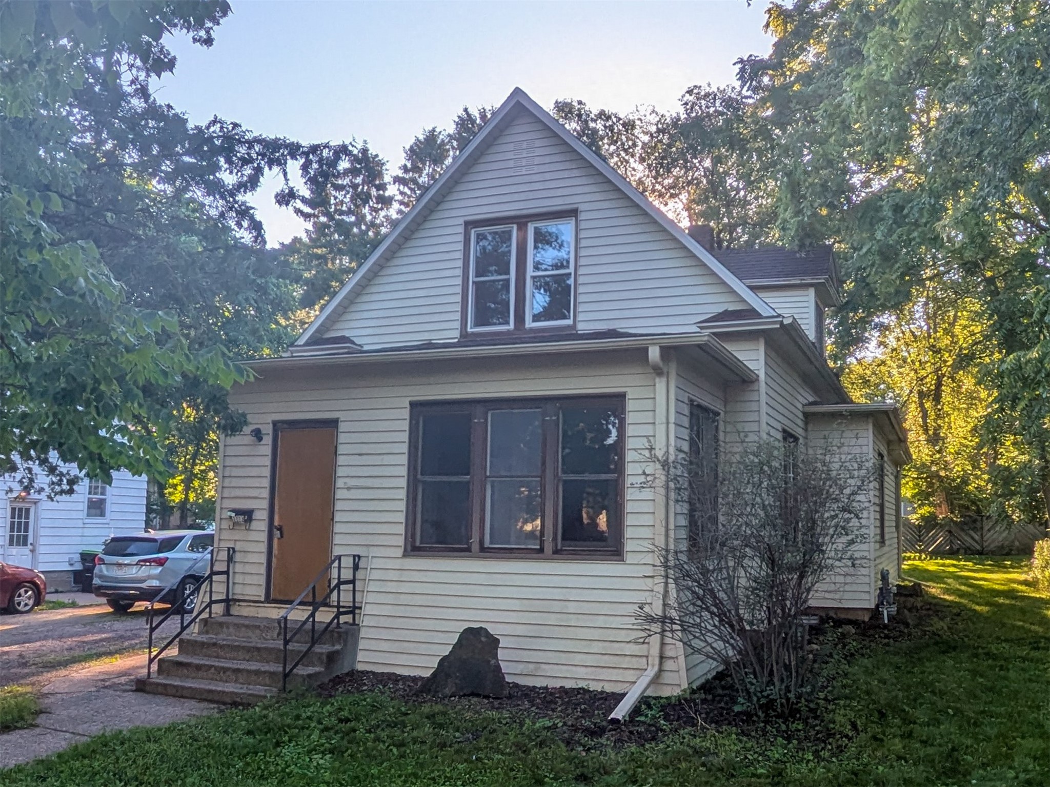 1114 7th Street E Property Photo 17