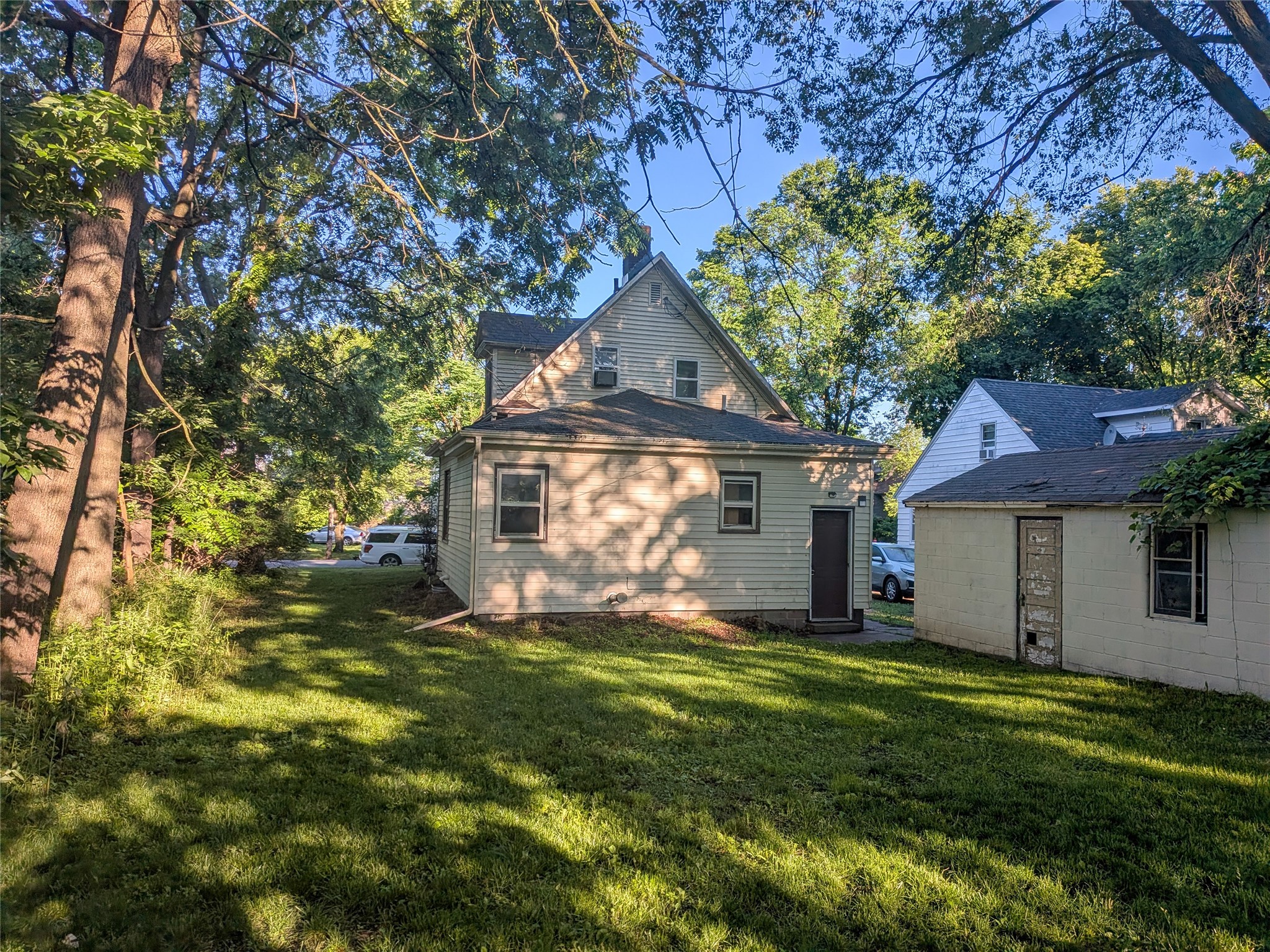 1114 7th Street E Property Photo 18