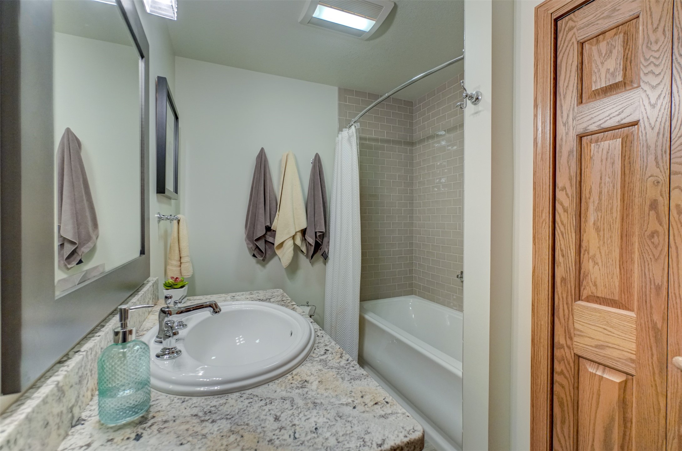 8048 N County Highway K Property Photo 32