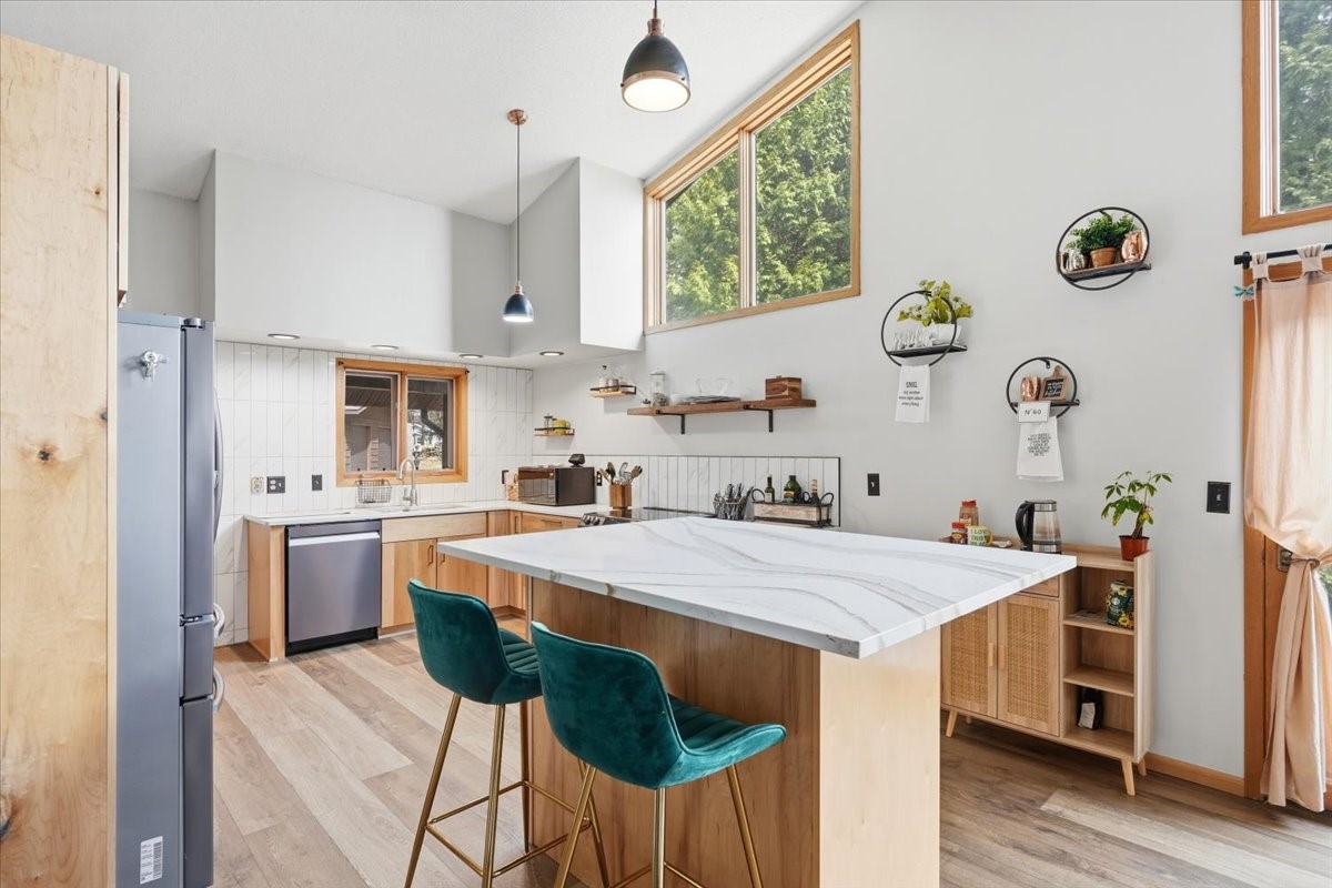 2124 12 1/4 Avenue Property Photo 6