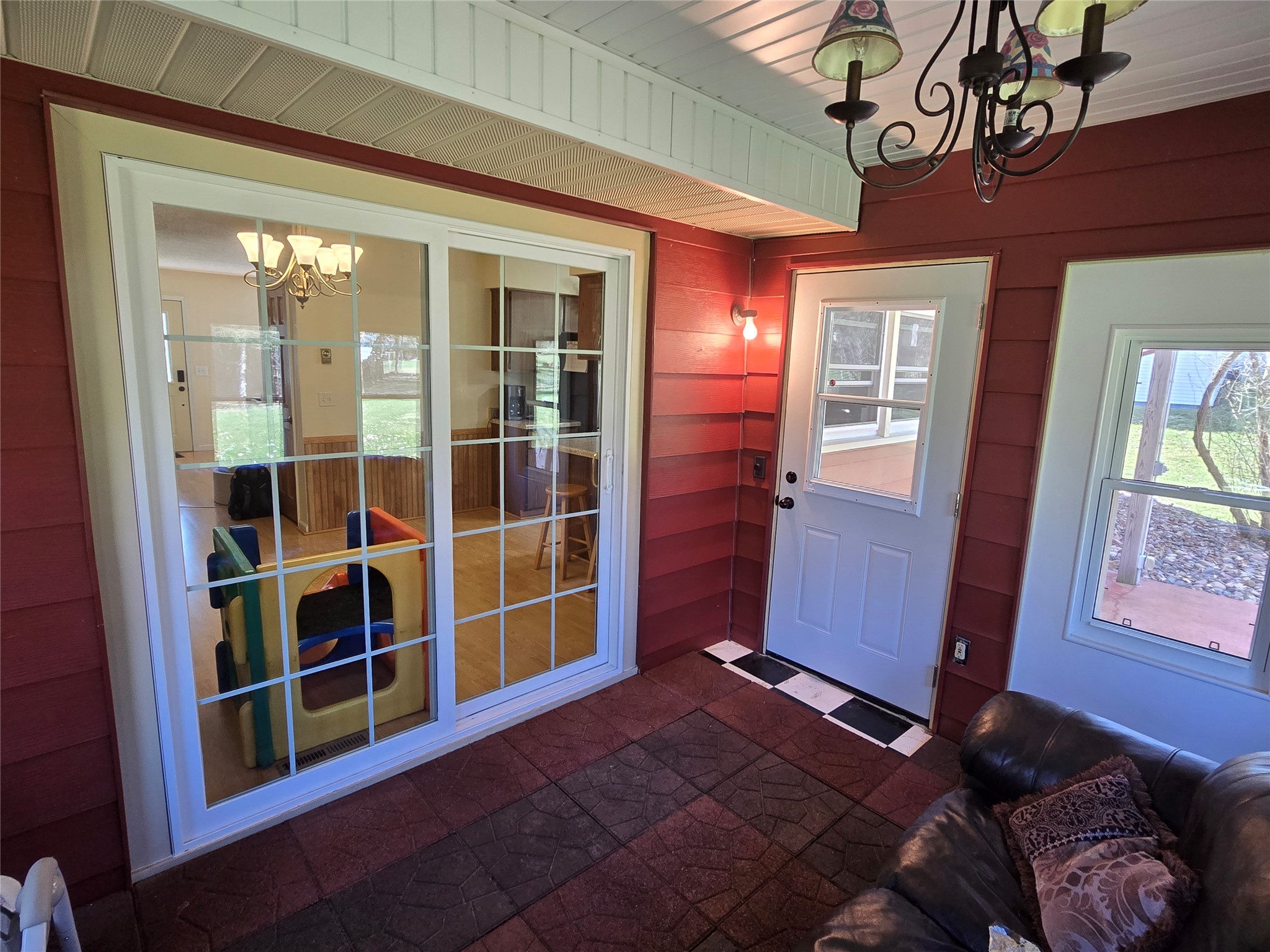 903 Mission Drive Property Photo 10