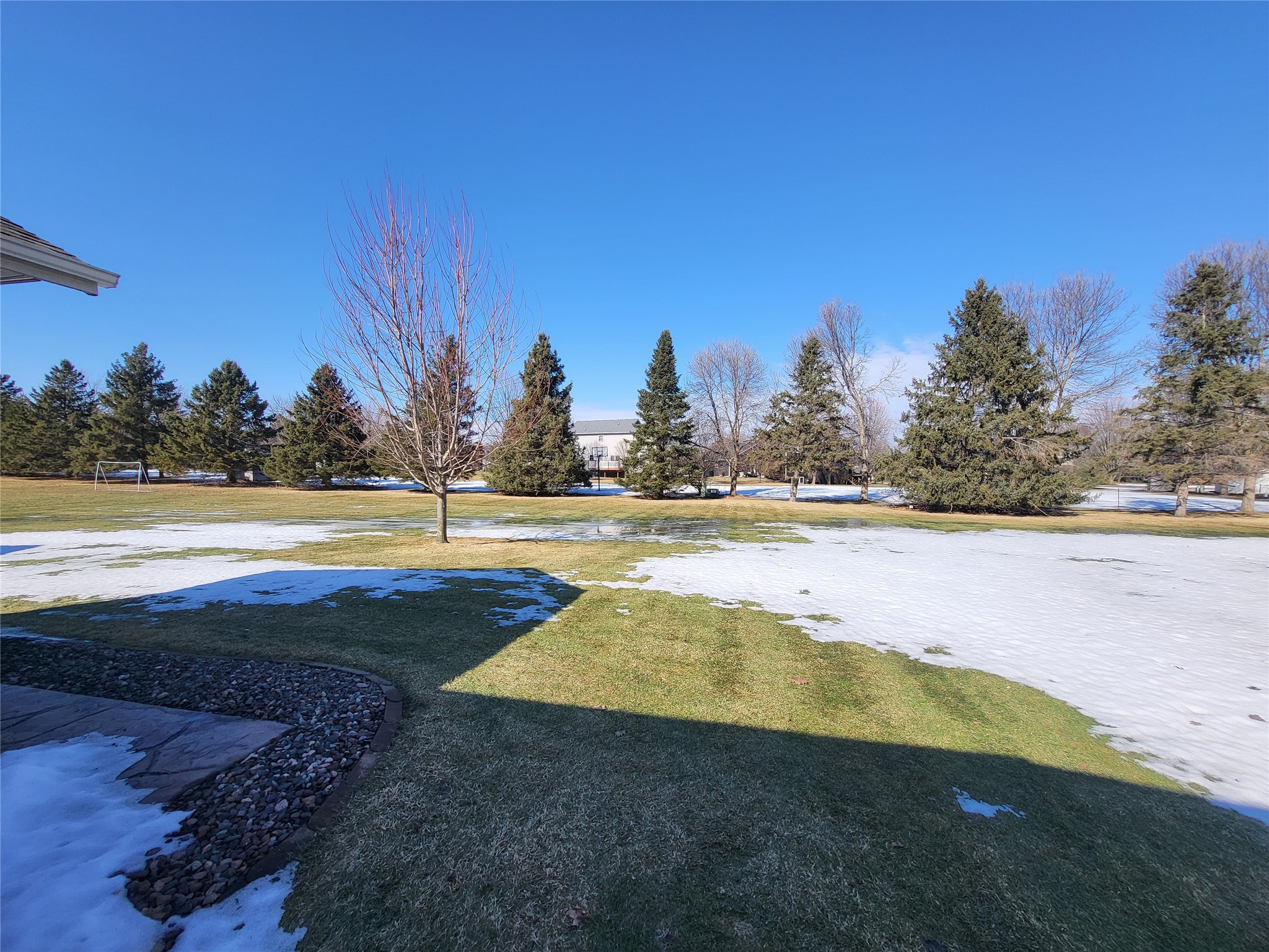 231 E Thomas Street Property Photo 5