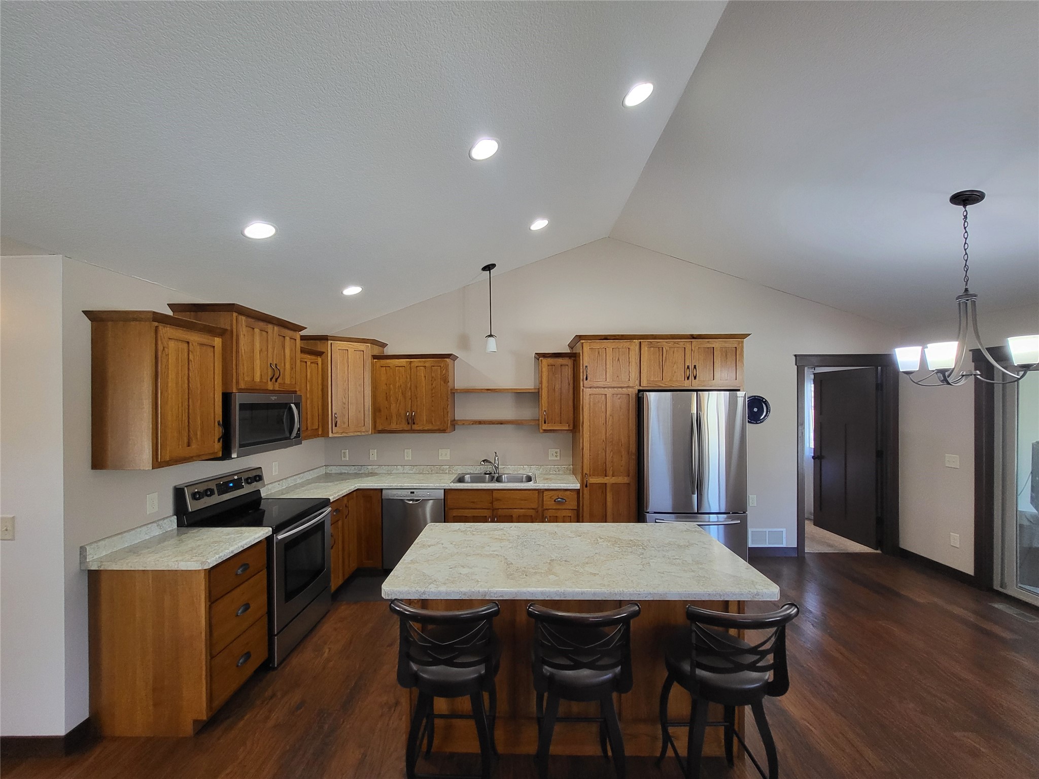 231 E Thomas Street Property Photo 6