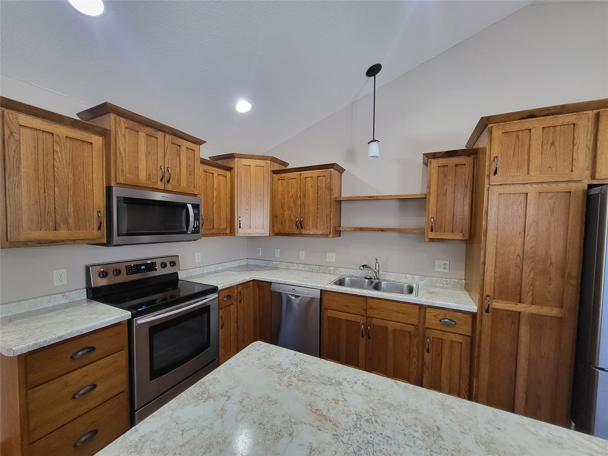 231 E Thomas Street Property Photo 8