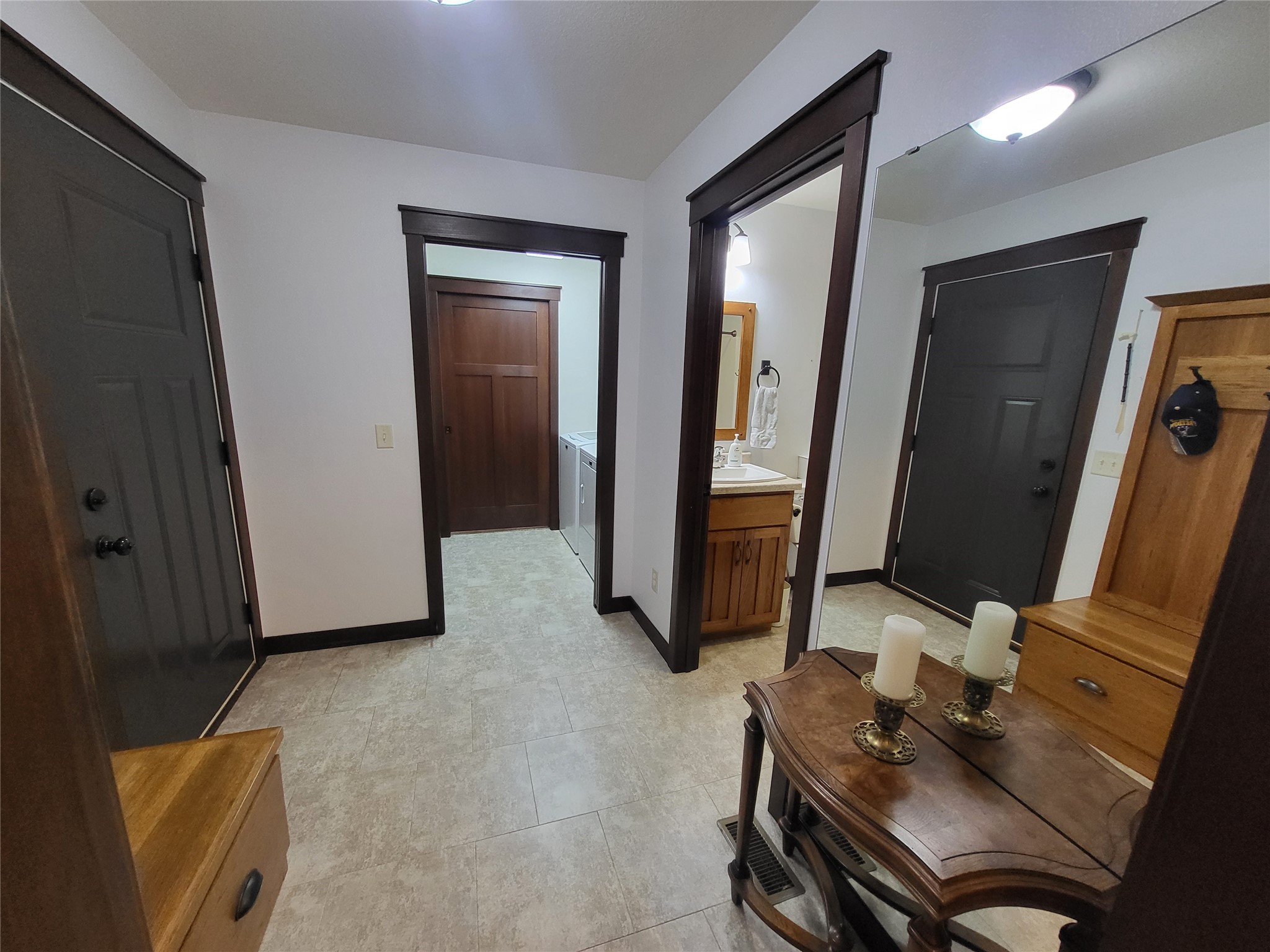 231 E Thomas Street Property Photo 16