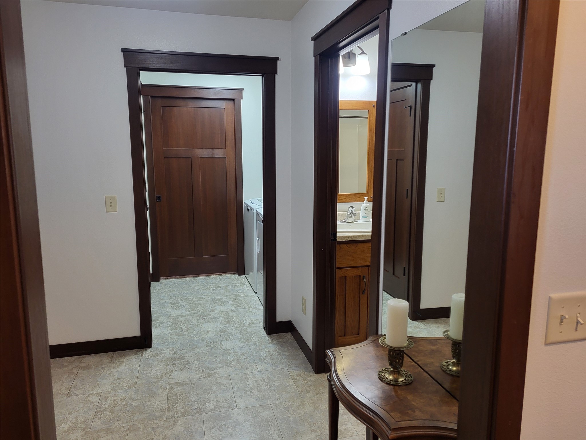 231 E Thomas Street Property Photo 18