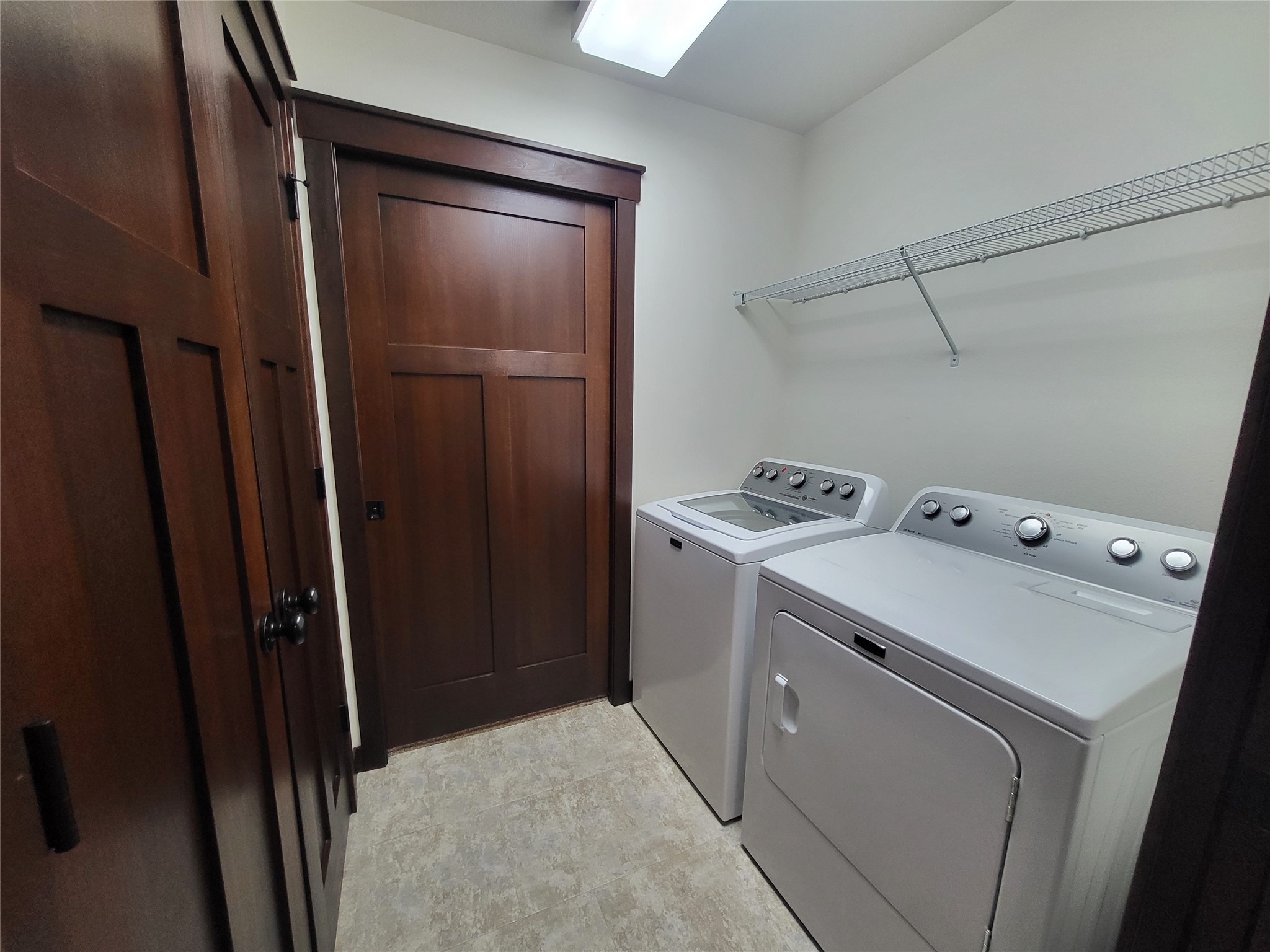 231 E Thomas Street Property Photo 19