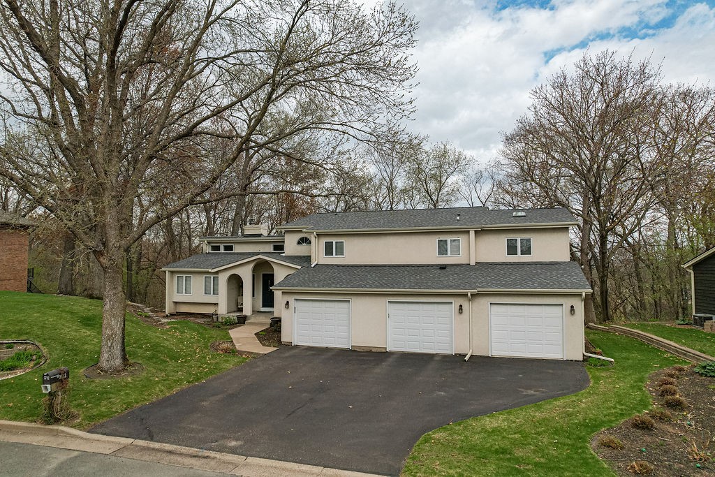 3712 Timber Trails Court Property Photo 7