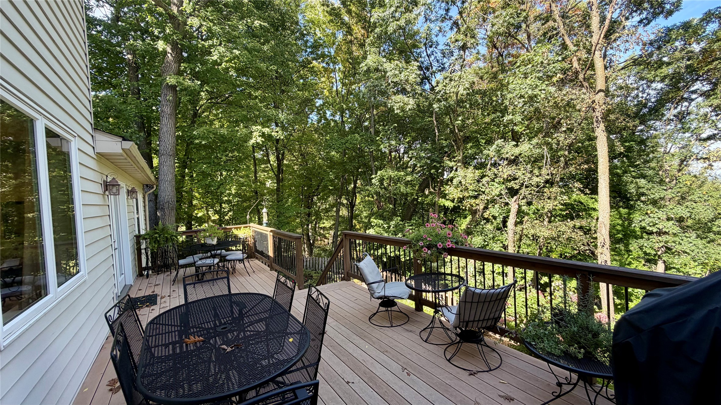 3712 Timber Trails Court Property Photo 9