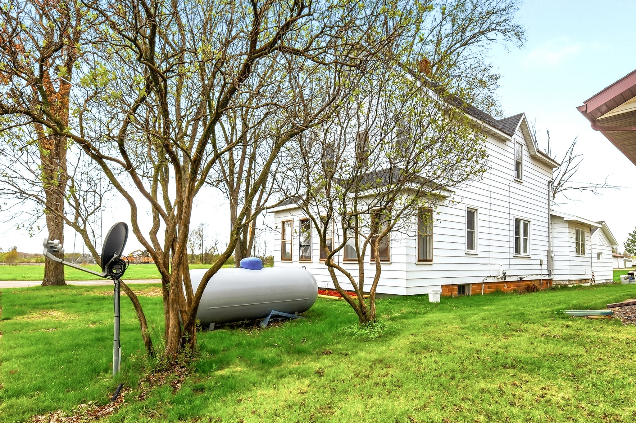 105 E Crumb Street Property Photo 4