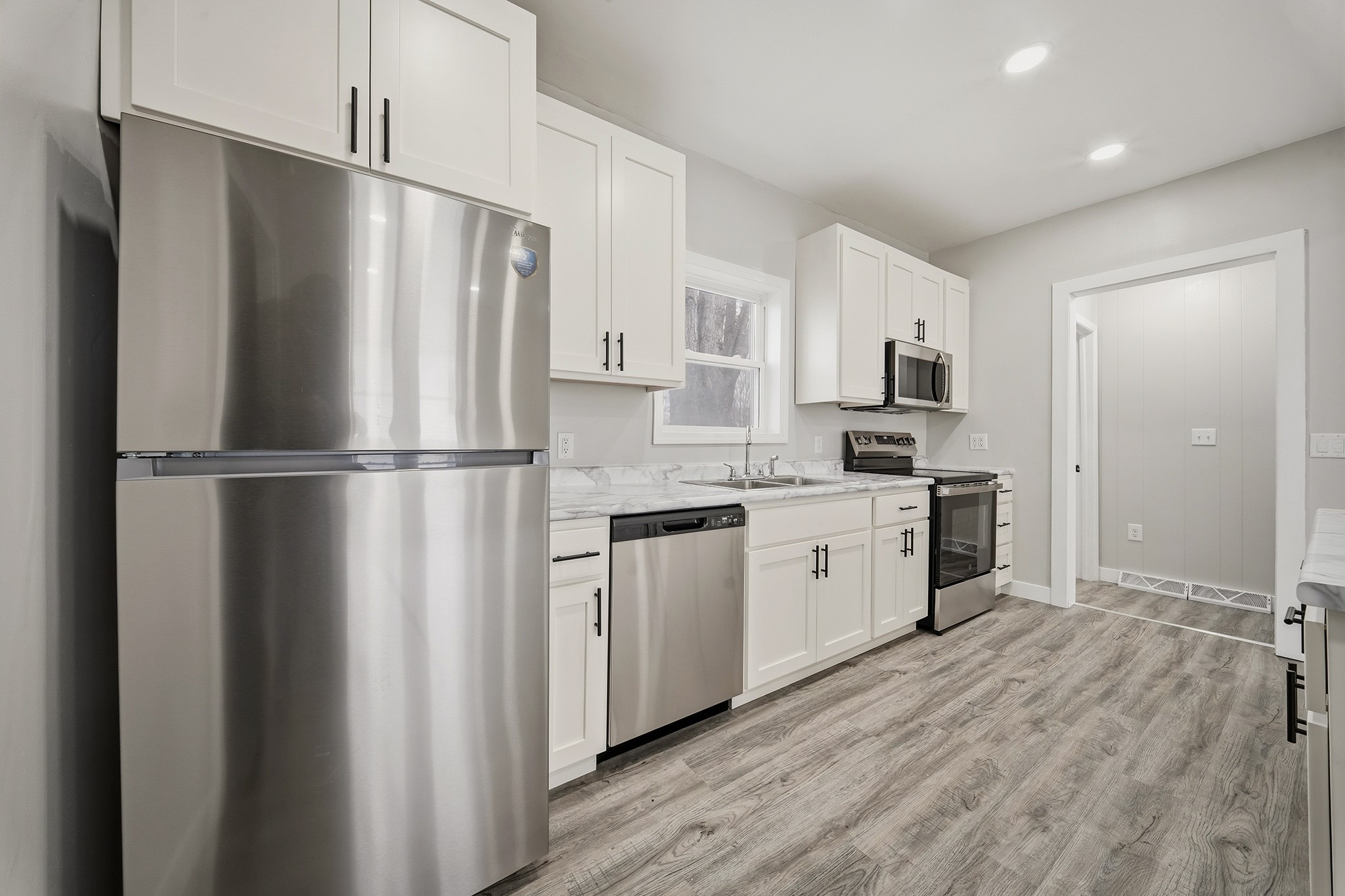 105 E Crumb Street Property Photo 10