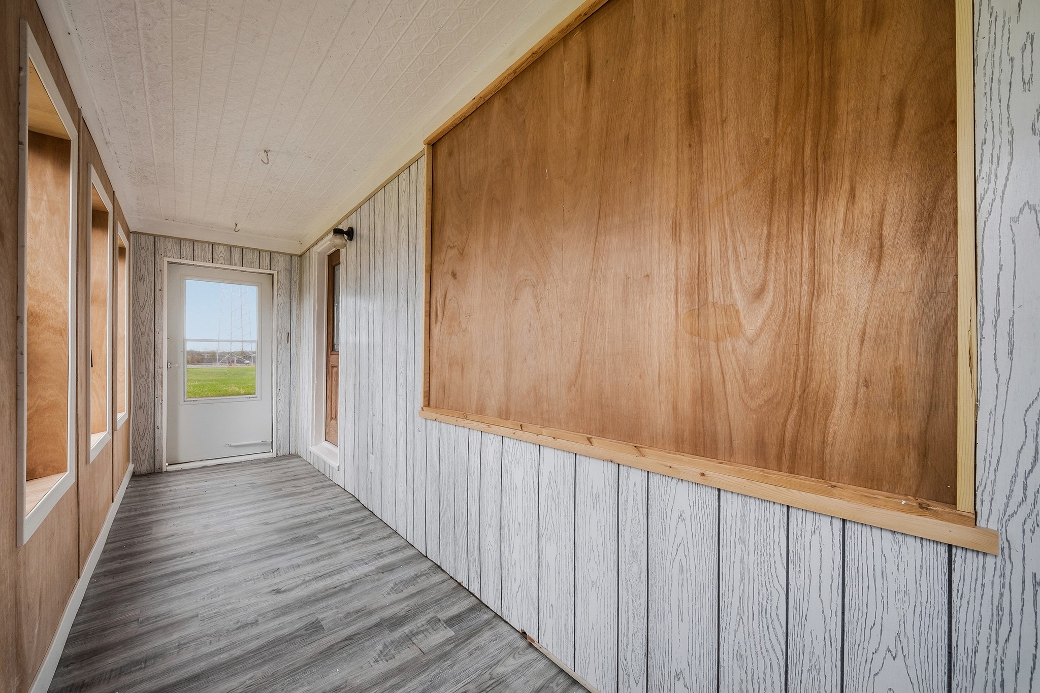 105 E Crumb Street Property Photo 14