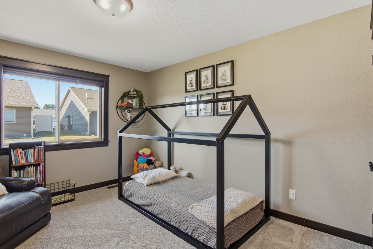 5642 Green Park Drive Property Photo 15