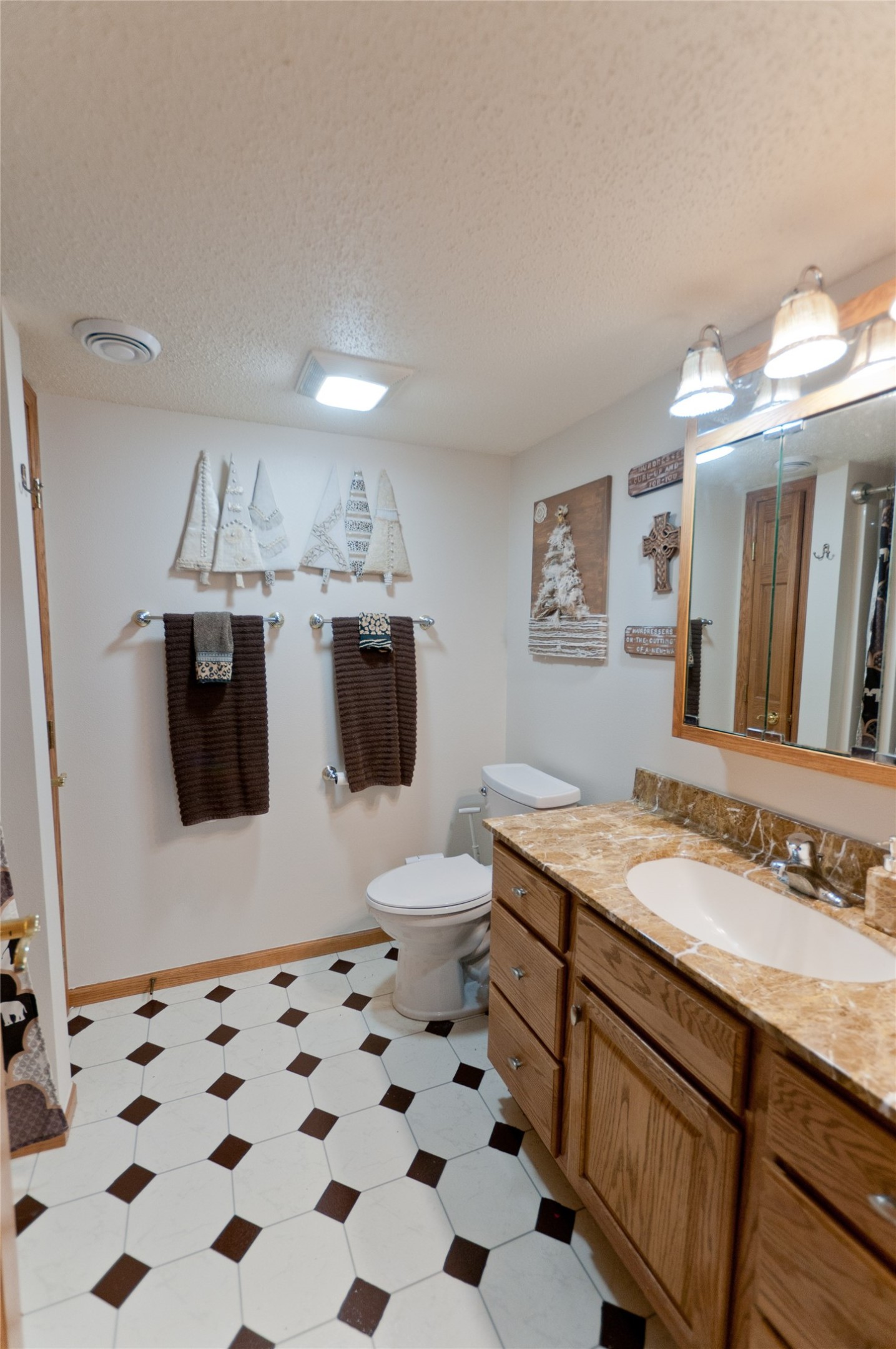 745 Diamond Lane Property Photo 38