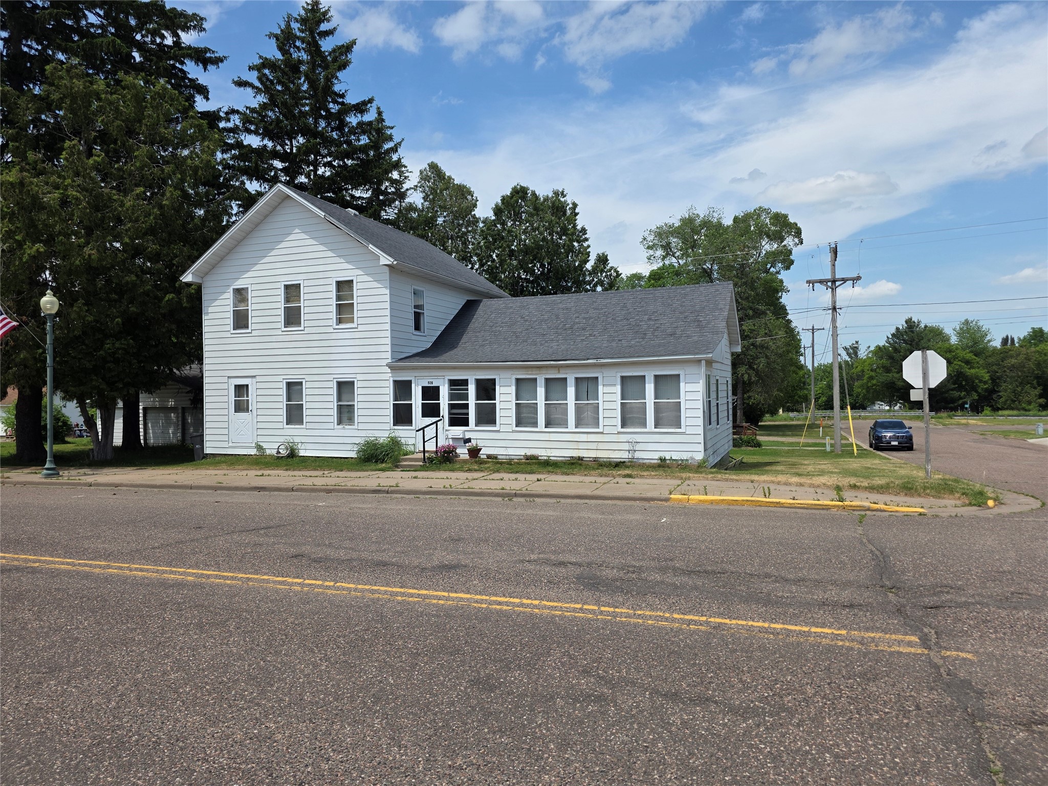 526 E Murray Street Property Photo 1
