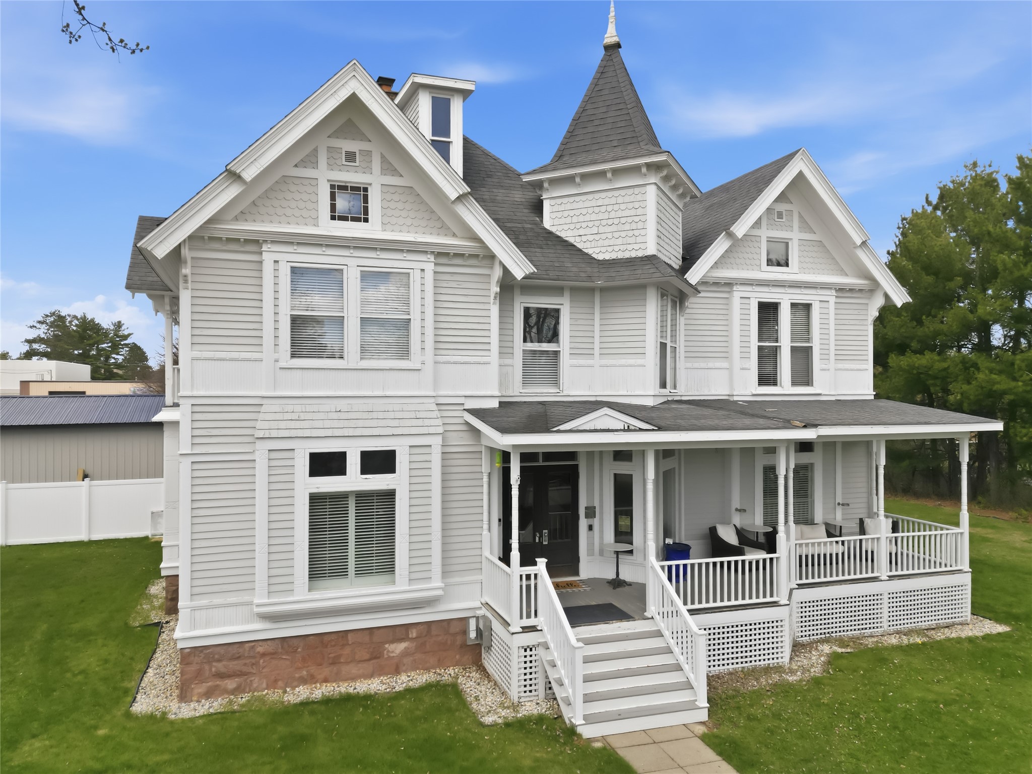 10634 Kansas Avenue Property Photo 1