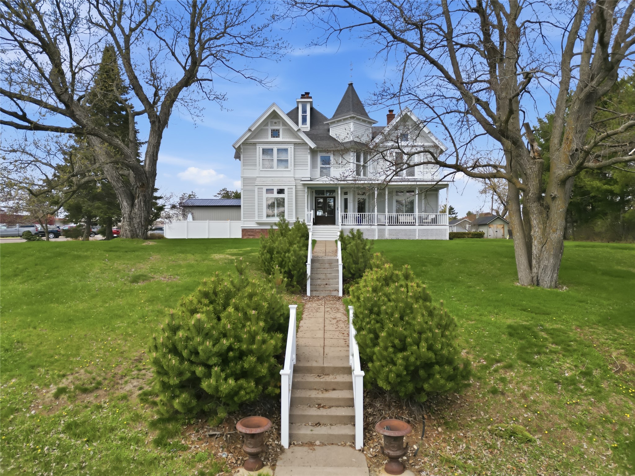 10634 Kansas Avenue Property Photo 4