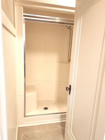 143 Maple Street E Property Photo 17