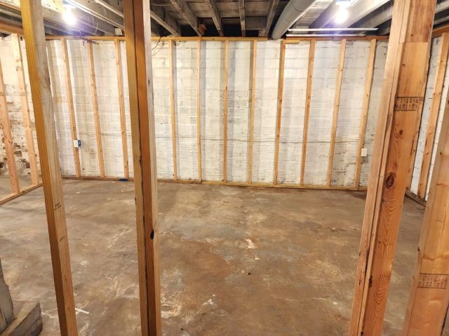 143 Maple Street E Property Photo 29
