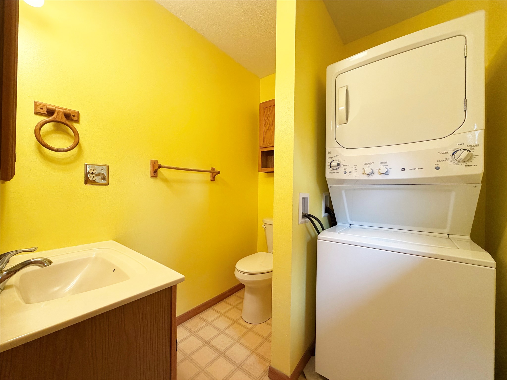 321 Cameron Road Property Photo 15