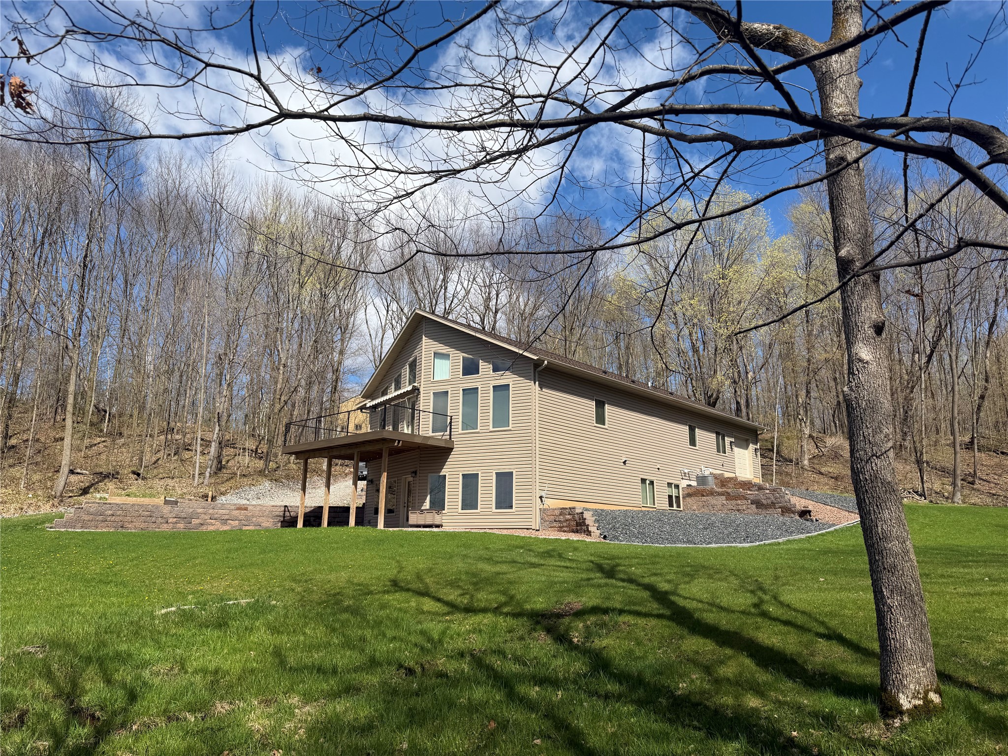 W6163 Mae West Road Property Photo 1