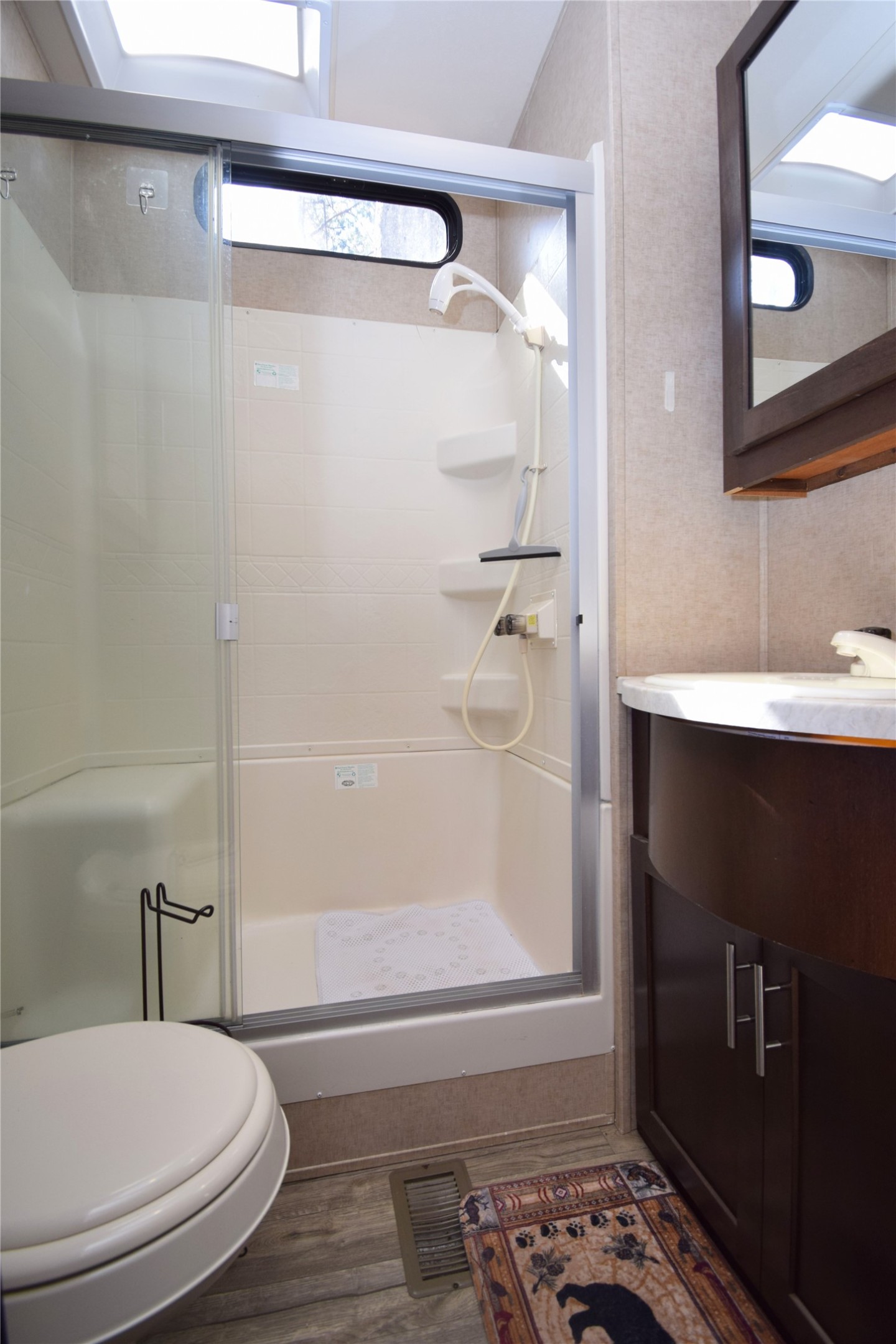 28010 Skylight Court Property Photo 8