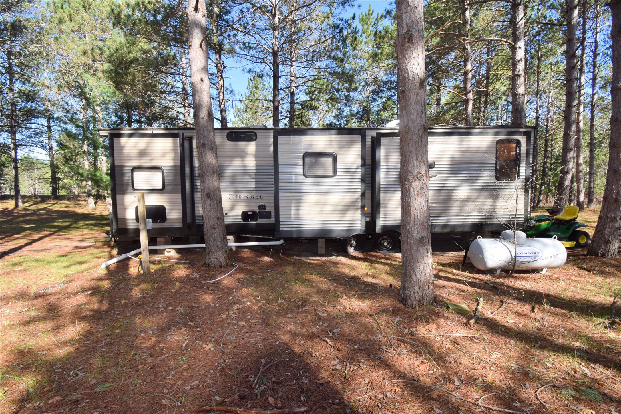 28010 Skylight Court Property Photo 12