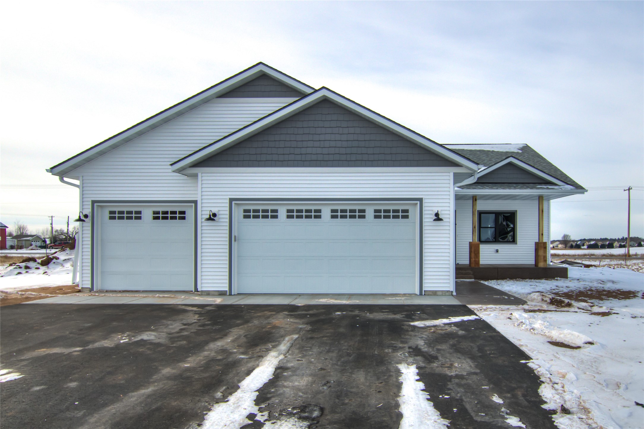 3647 114th Street Property Photo 1
