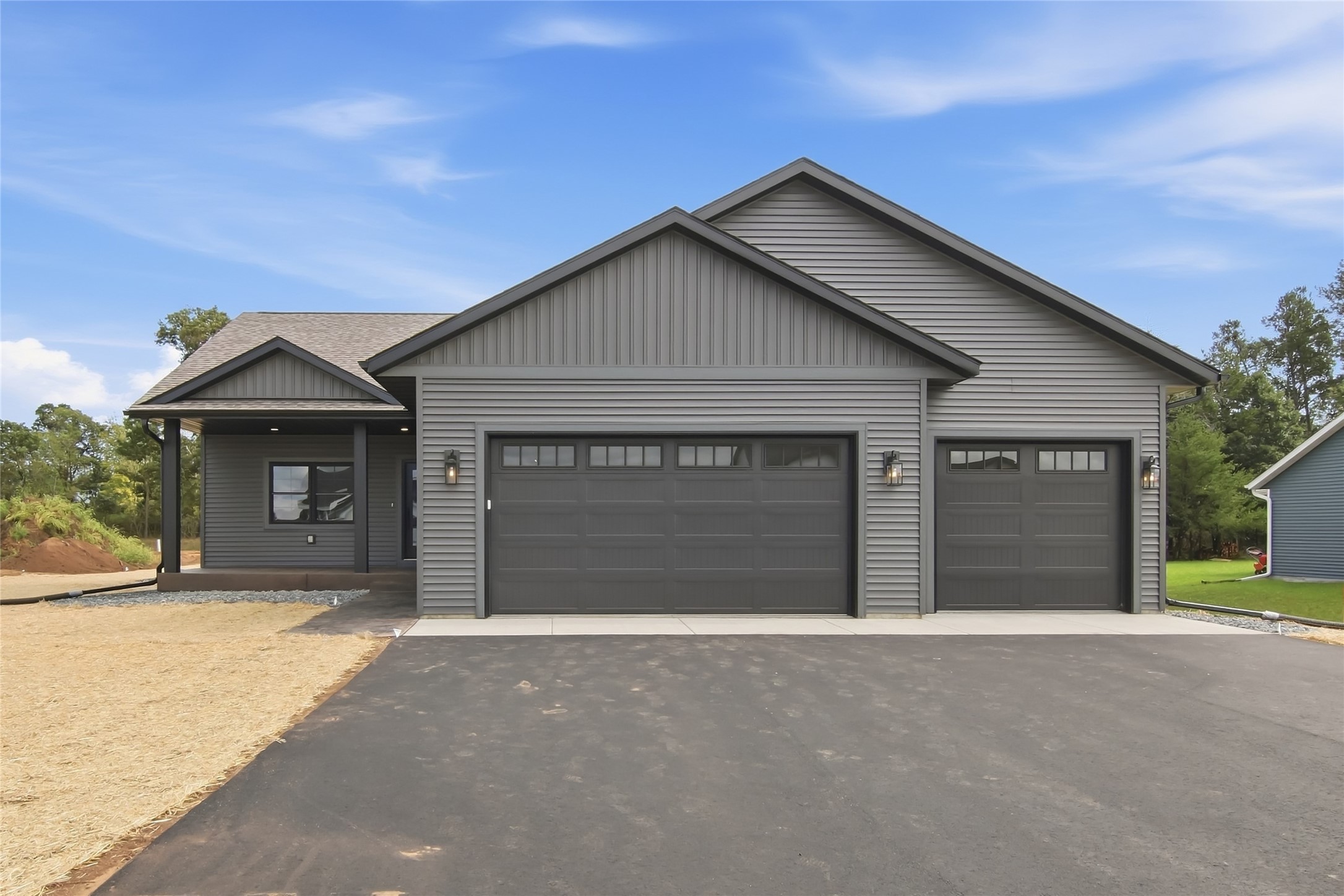3647 114th Street Property Photo 1