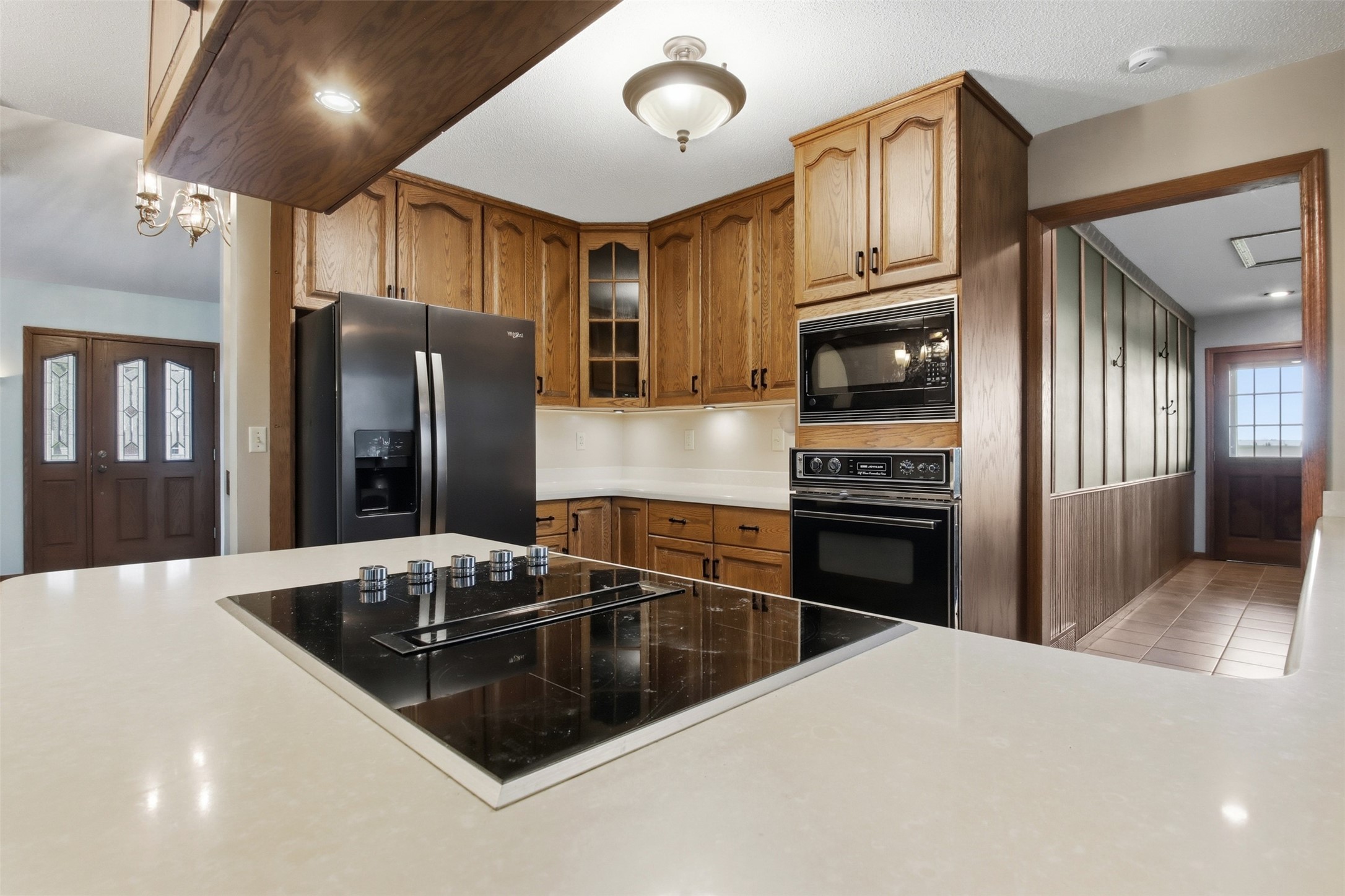 2932 Plum Tree Circle N Property Photo 8