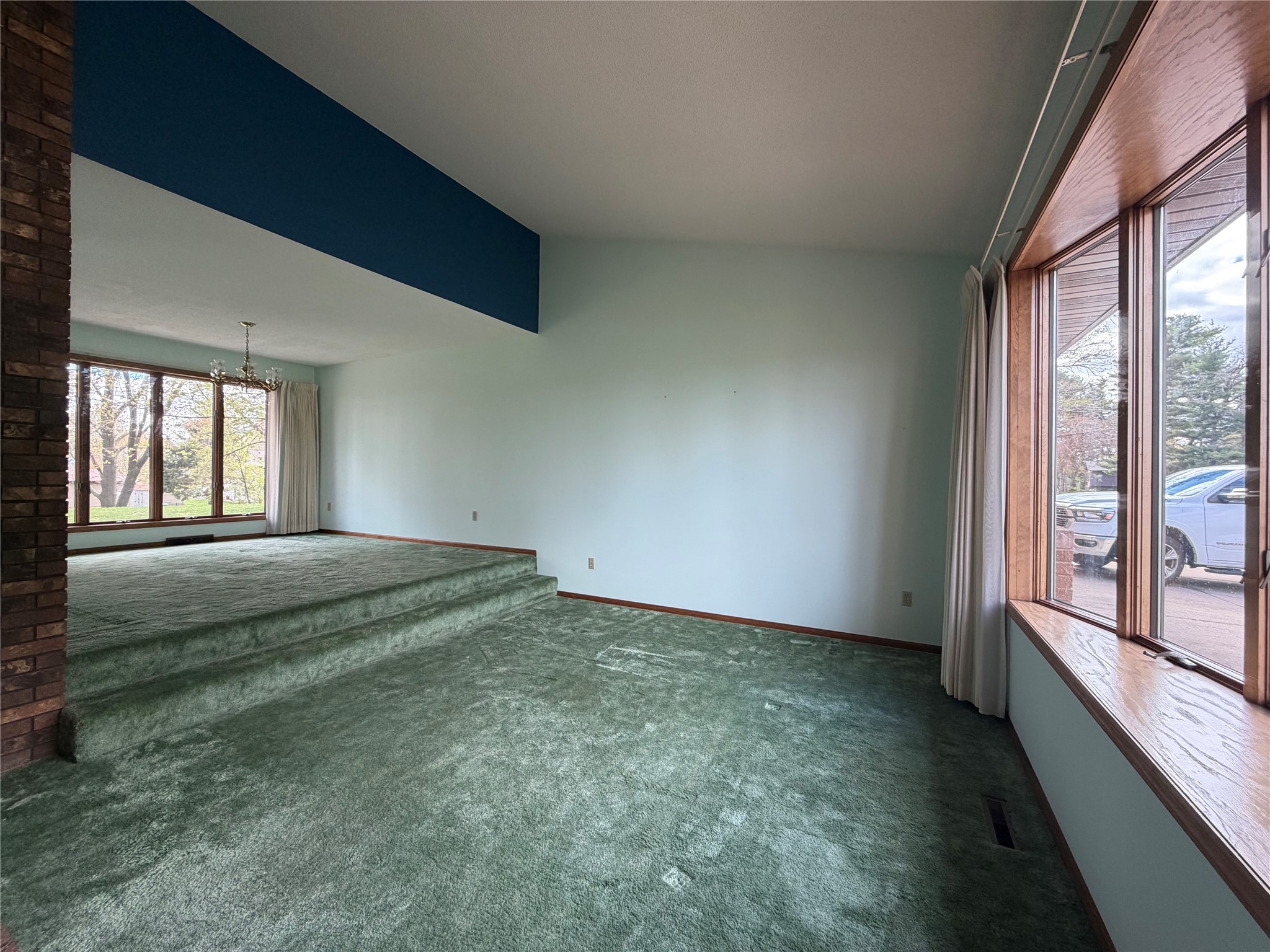 2932 Plum Tree Circle N Property Photo 18