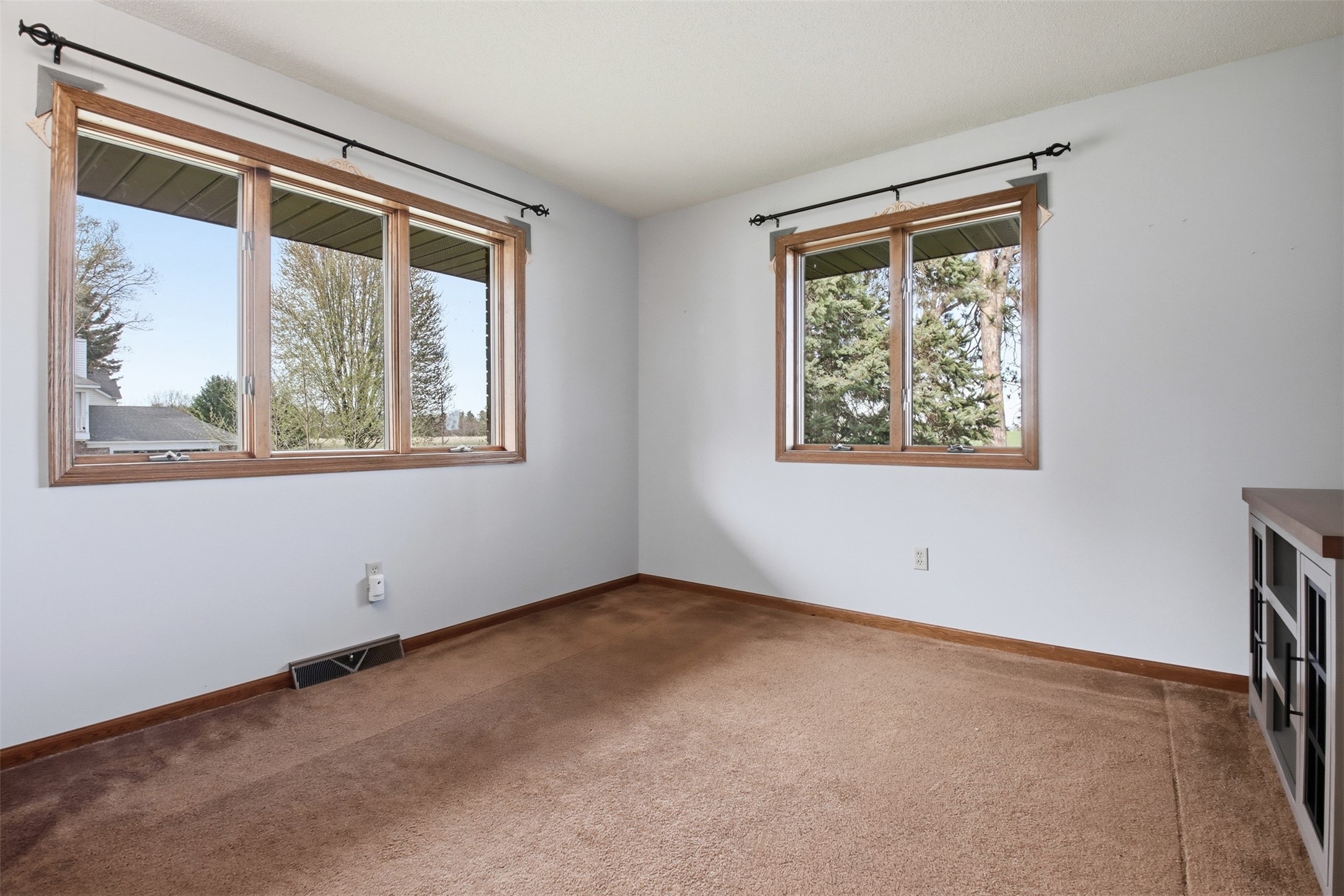 2932 Plum Tree Circle N Property Photo 26