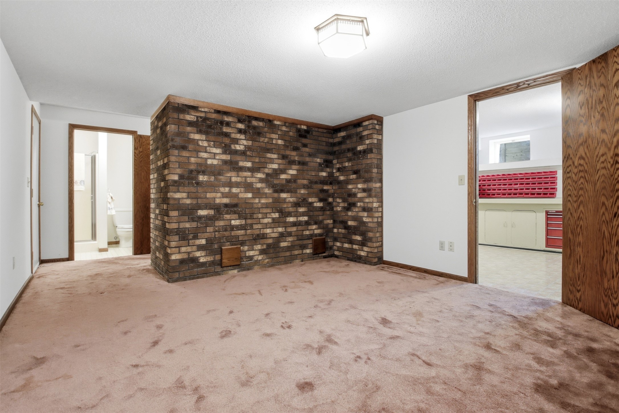 2932 Plum Tree Circle N Property Photo 34