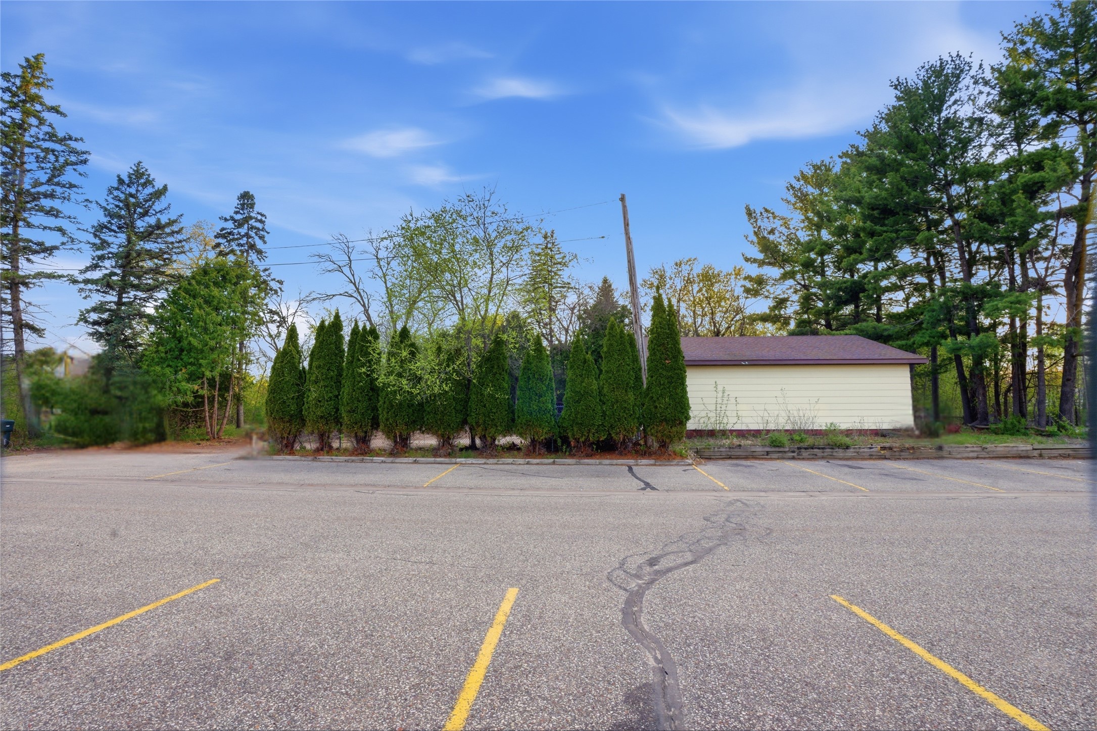 610 Randall Street Property Photo 1