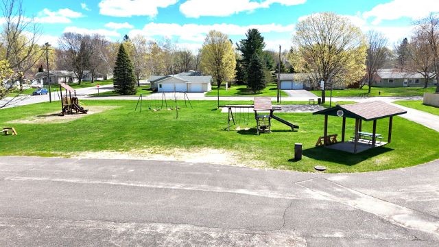 1600676 Property Photo 23