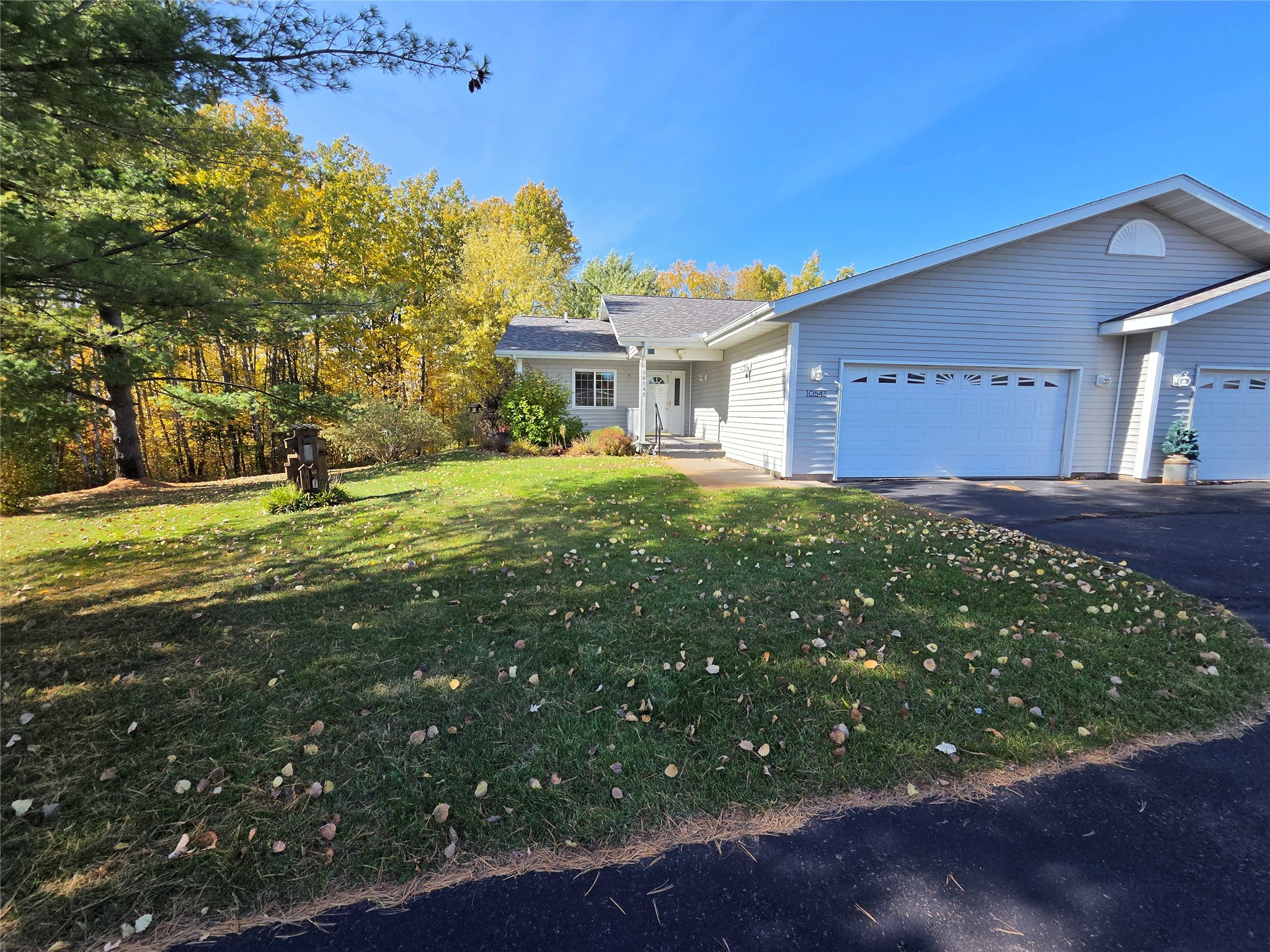 10547 N Grandview Lane Property Photo 1