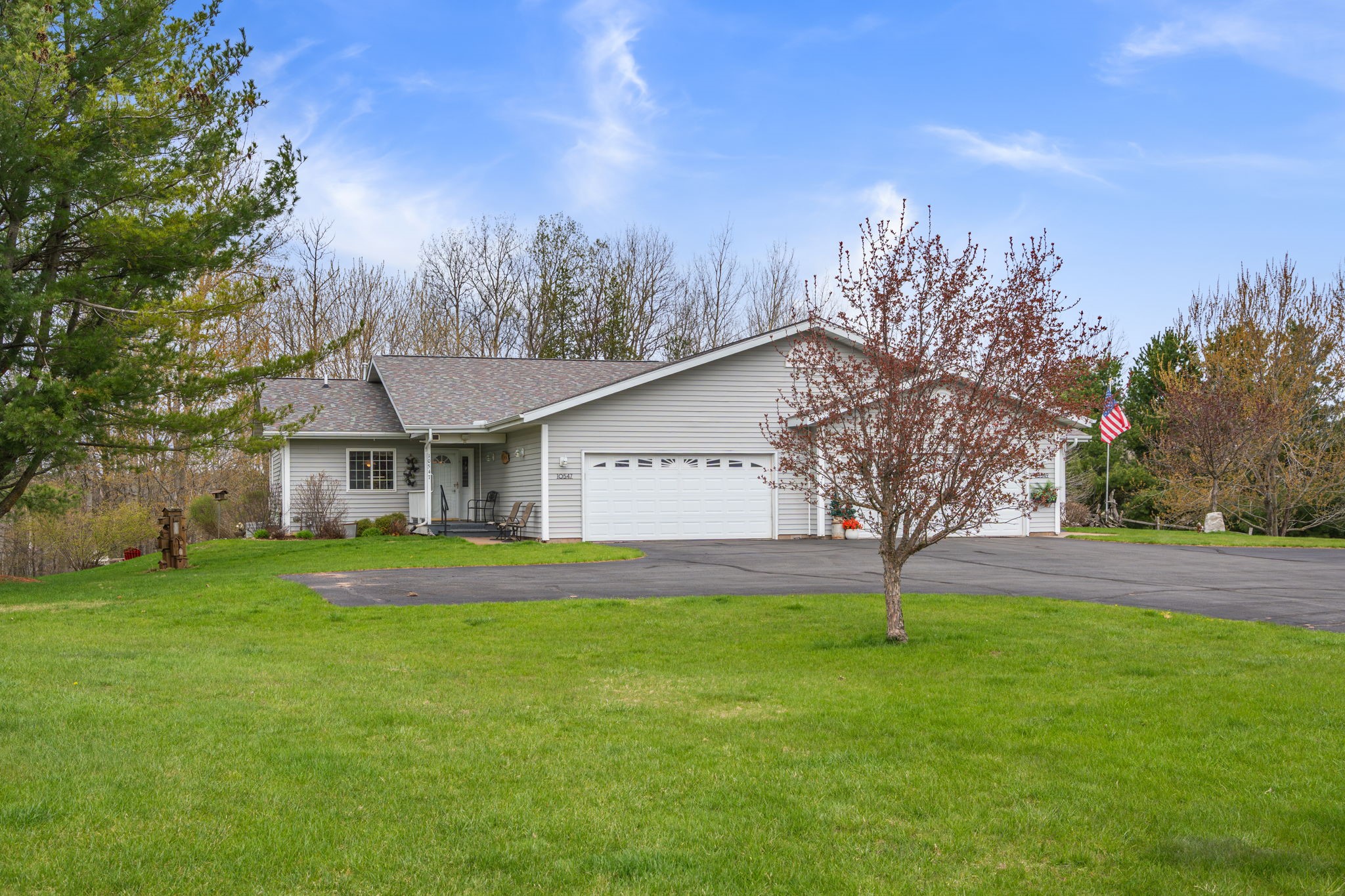 10547 N Grandview Lane Property Photo 3