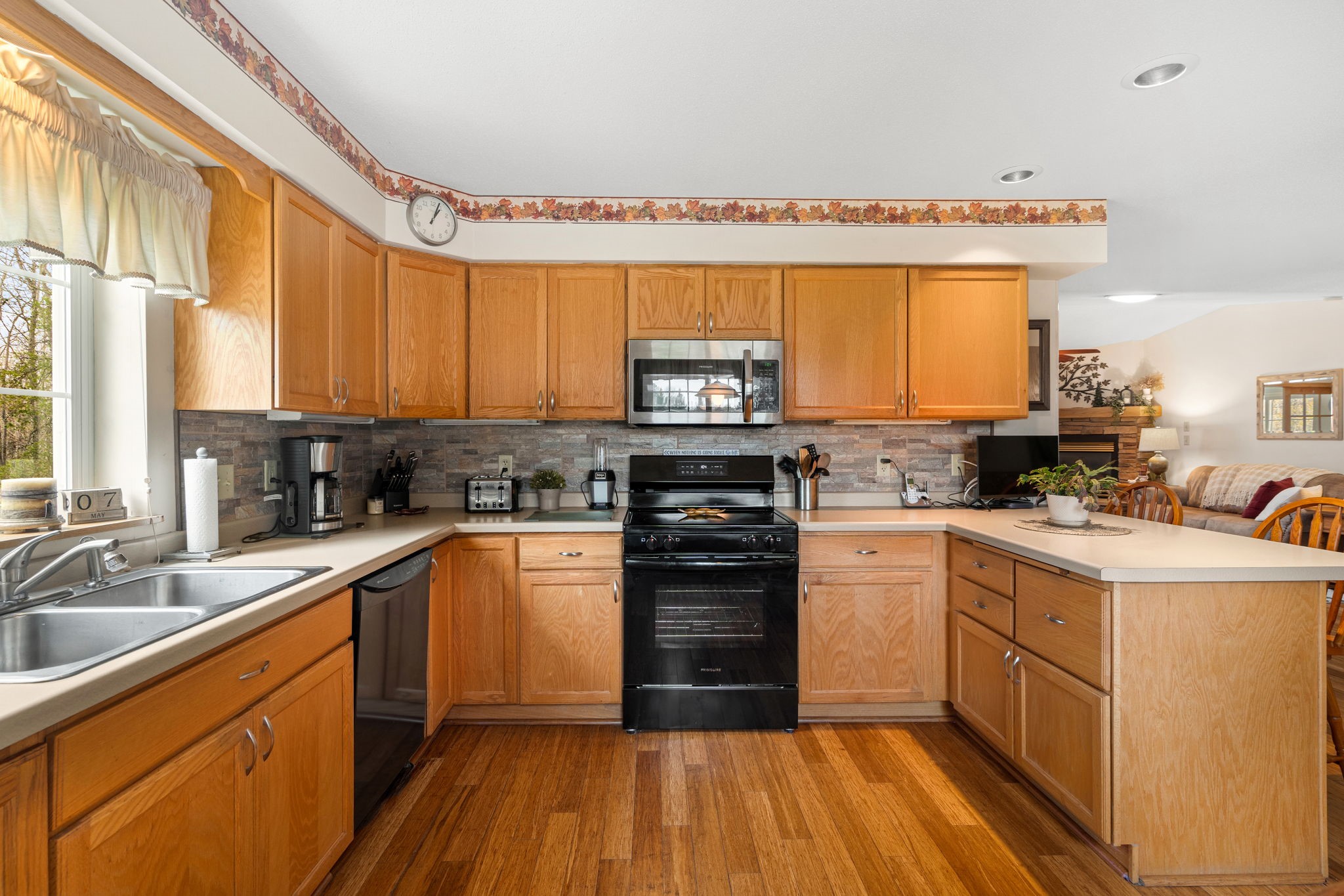10547 N Grandview Lane Property Photo 16