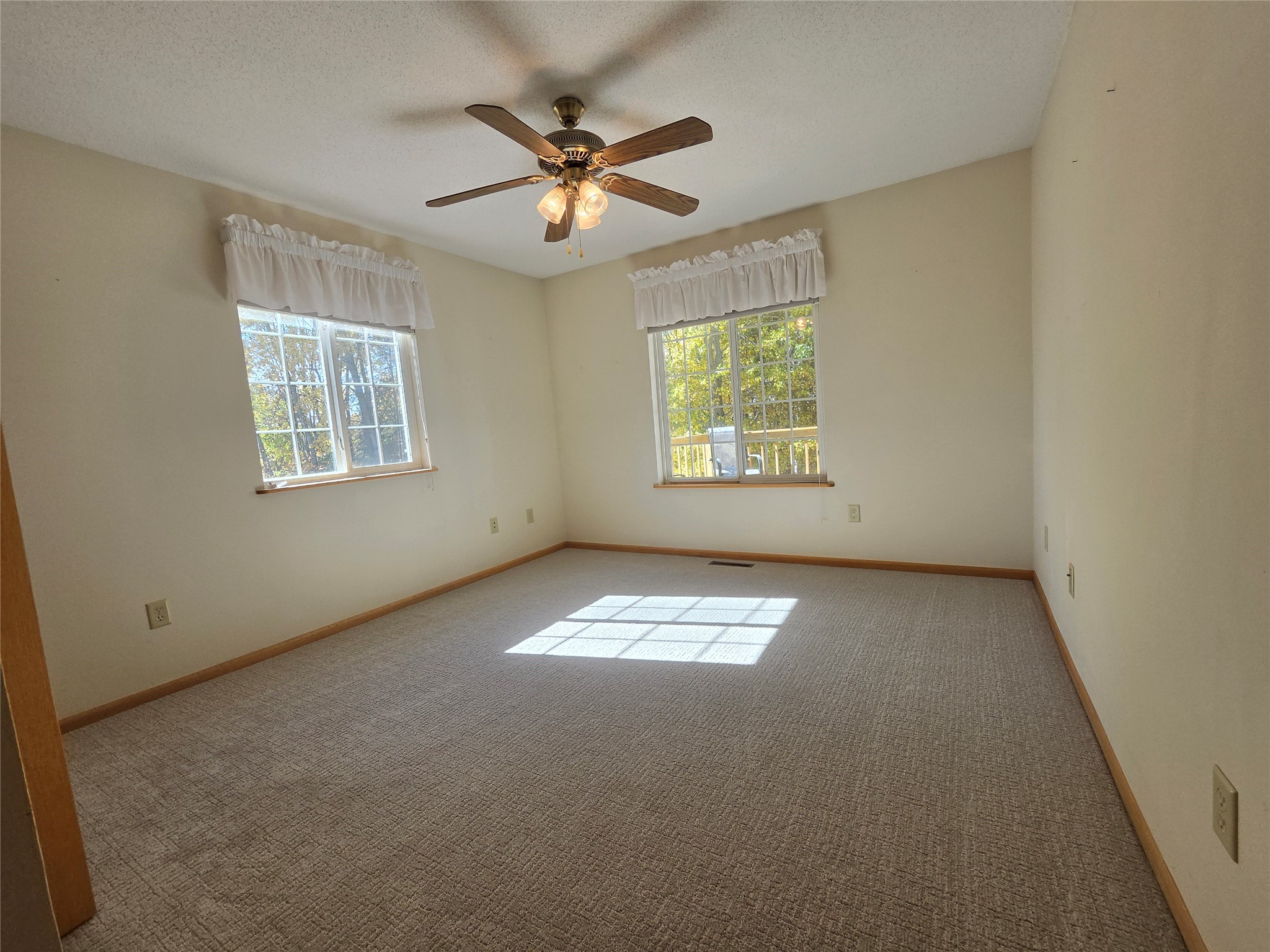 10547 N Grandview Lane Property Photo 27